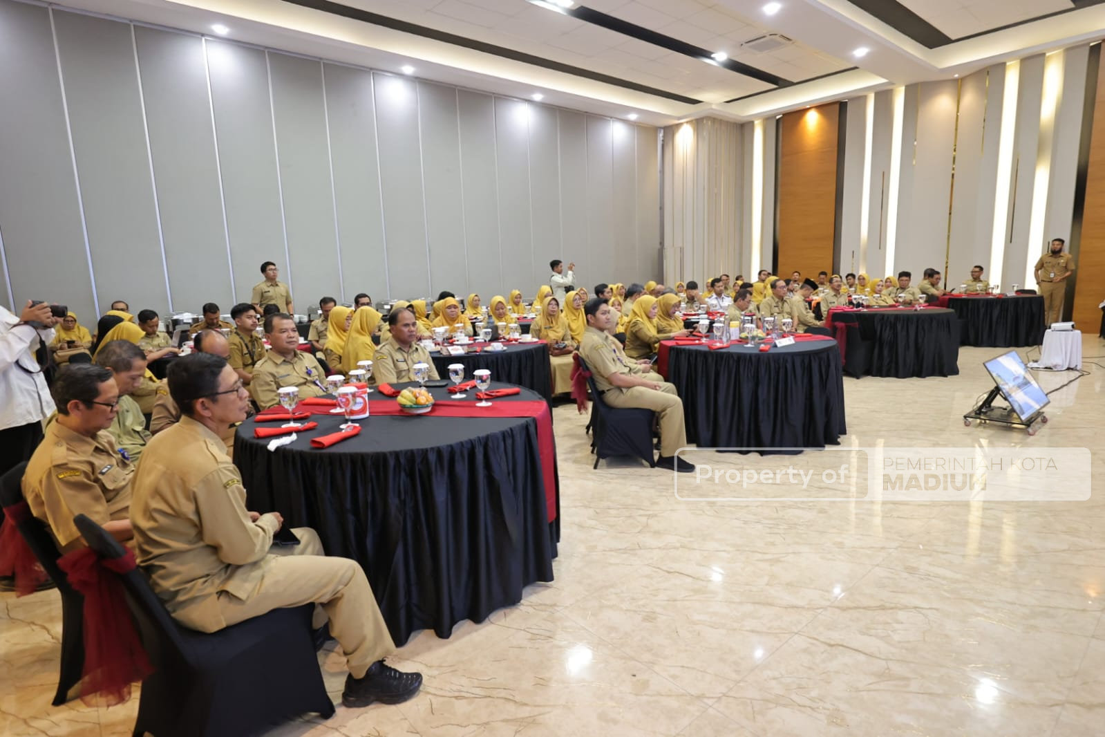 Pemkot Madiun Gelar Sosialisasi Sistem Kerja 2026, Wali Kota Madiun Tekankan Birokrasi Taat Aturan