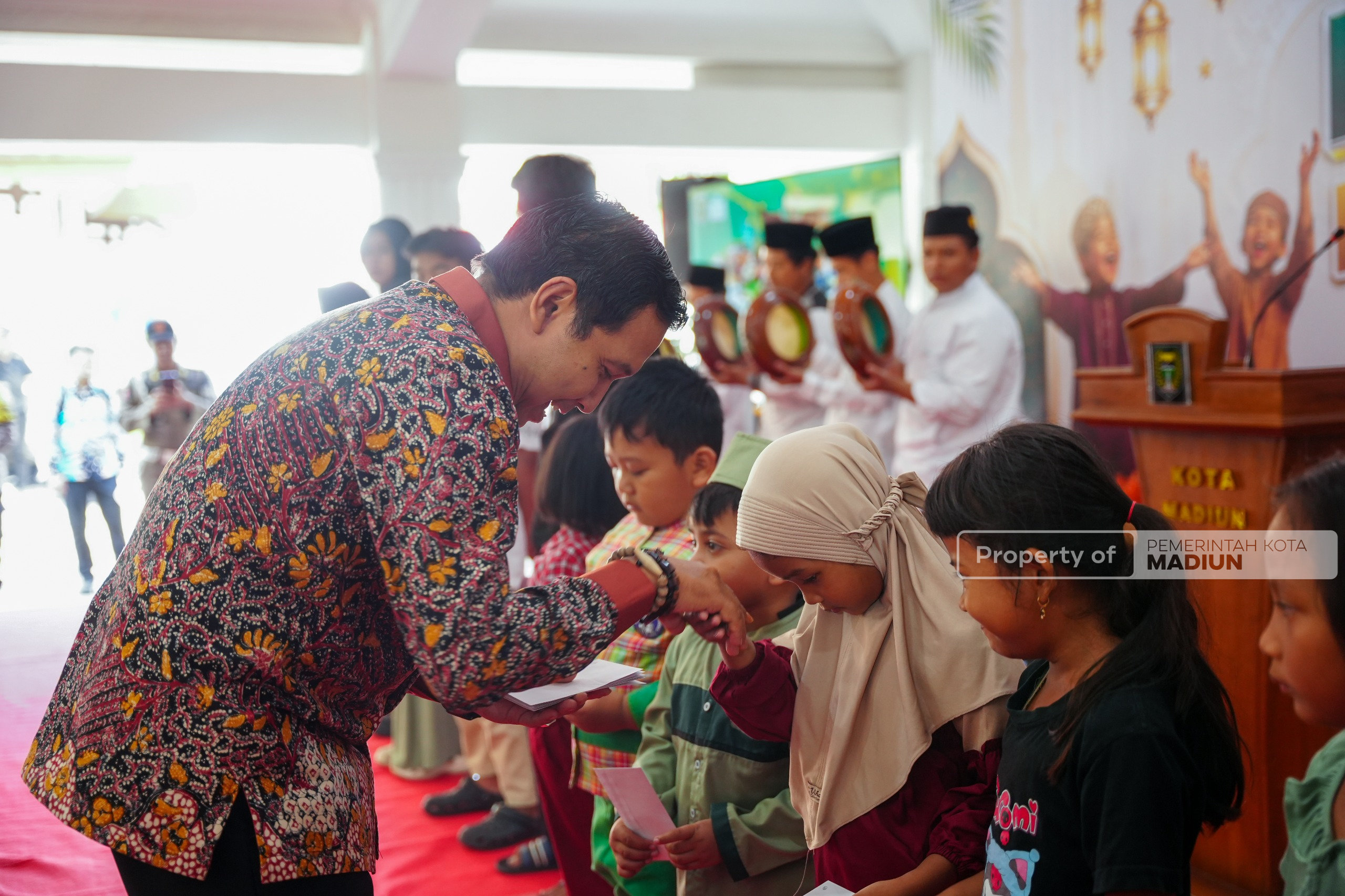 Madiun Khitanan Warnai HUT ke-108 Kota Madiun, 120 Anak Dapat Layanan Khitan Gratis