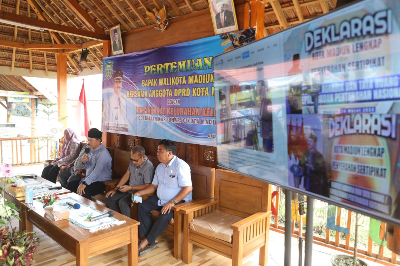 Hadiri Pertemuan Dengan DPRD Bersama Warga, Wali Kota Beberkan Upaya Peningkatan Pendidikan