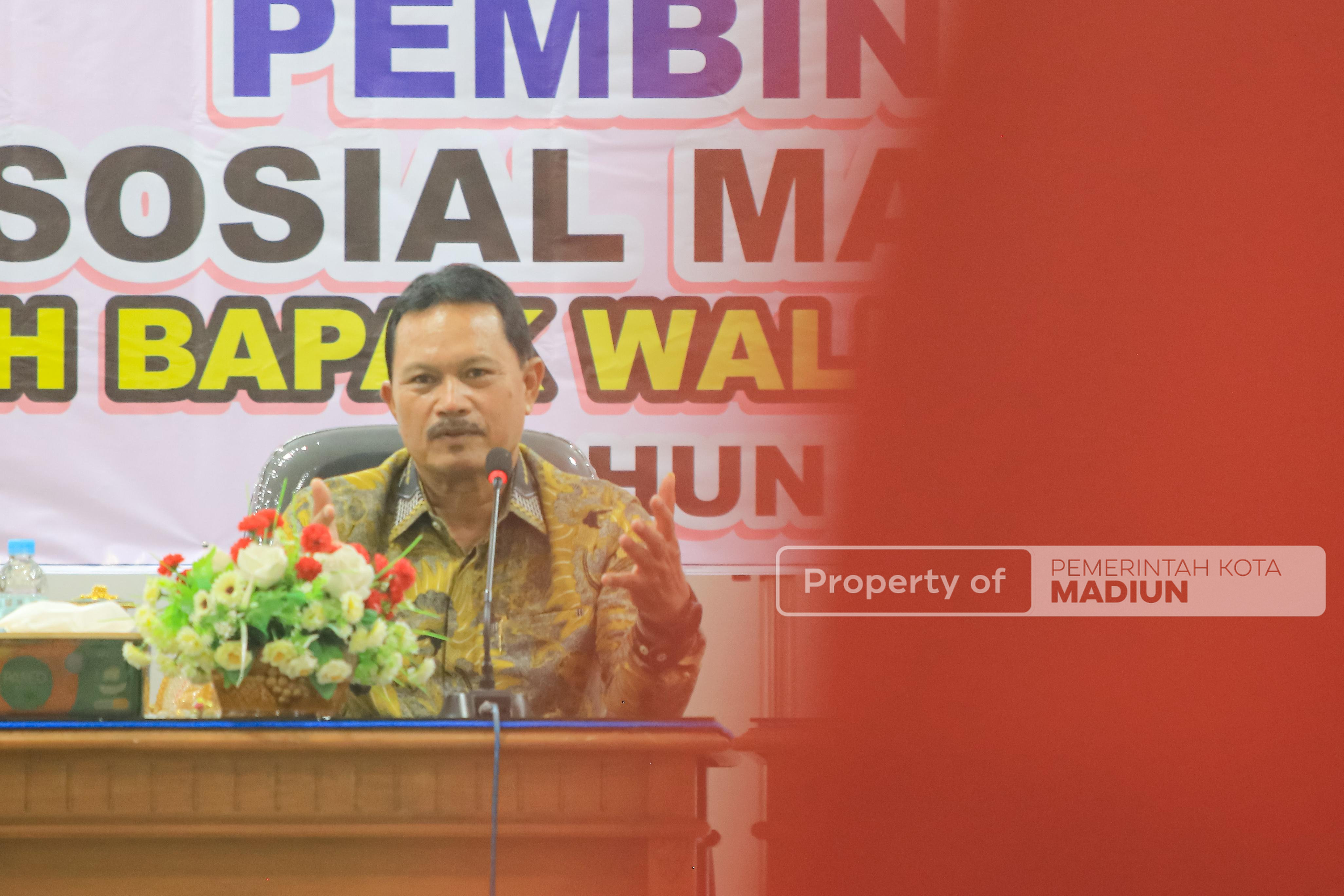Beri Pembinaan PSM, Wali Kota Tekankan Peningkatan Layanan Sosial