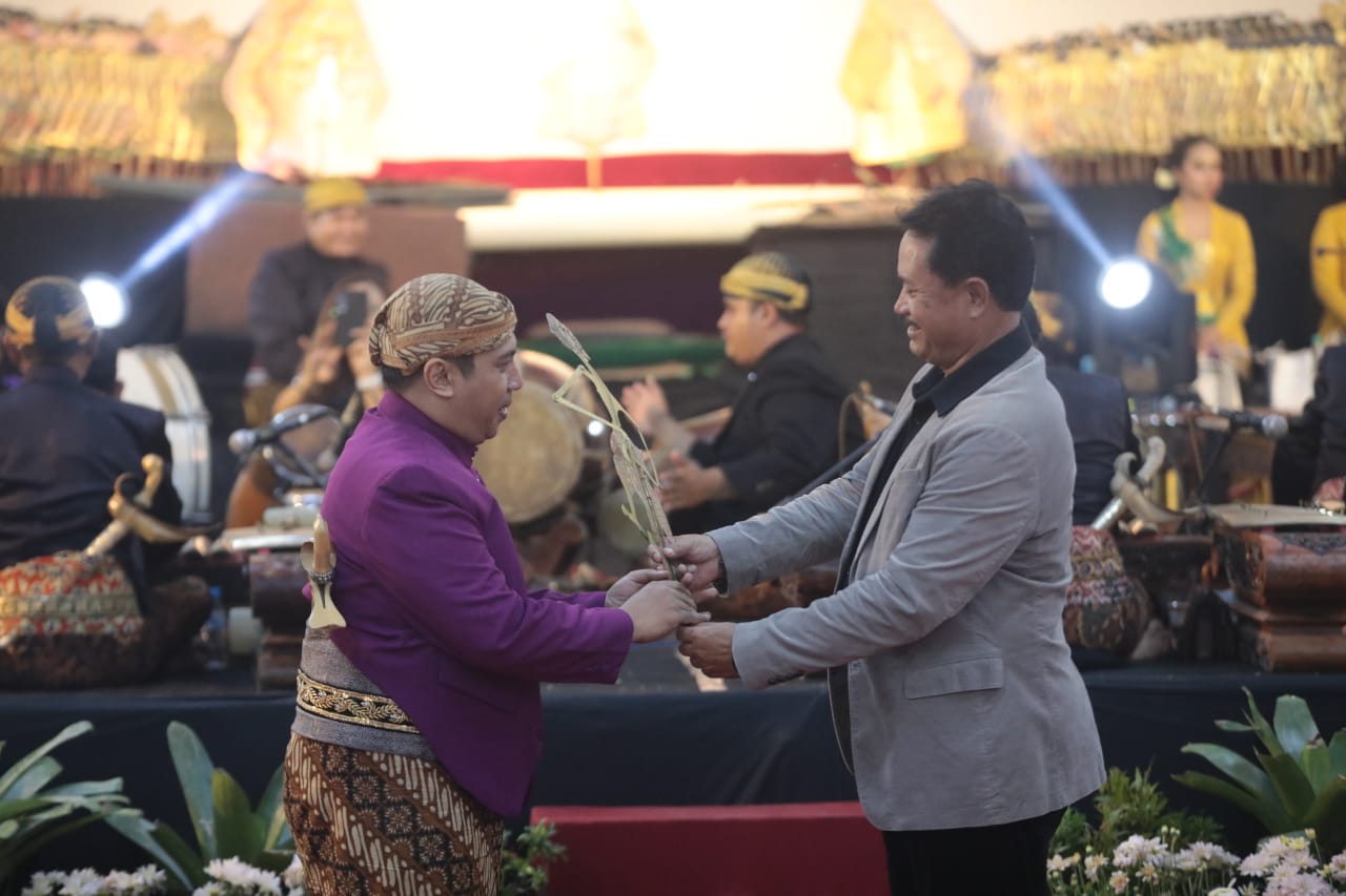 Pagelaran Wayang Kulit Tutup Madiun Festival 2023, Wali Kota Sampaikan Apresiasi Pada Masyarakat Kota
