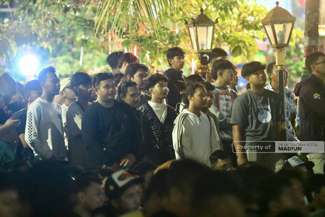 Nobar Final Liga Champions, Plt Wali Kota Turut Larut Bersama Masyarakat