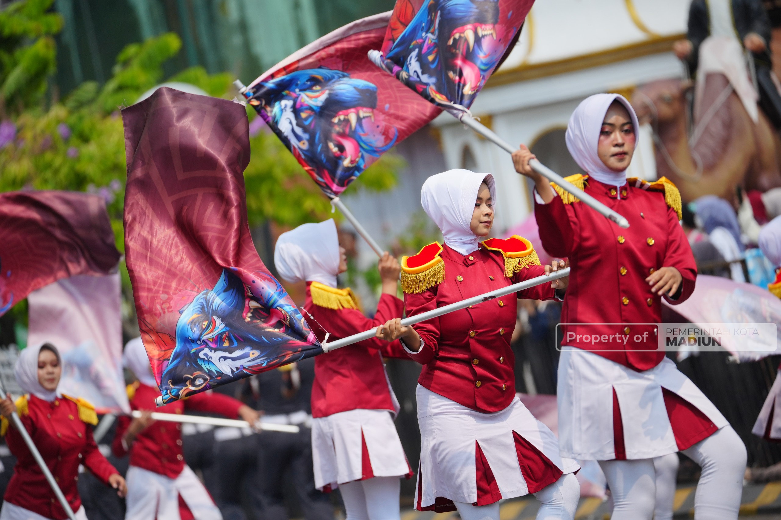 Parade Military Drumband Semarakkan HUT ke-108 Kota Madiun, Plt Wali Kota Harap Ekonomi Lokal Kian Bergeliat