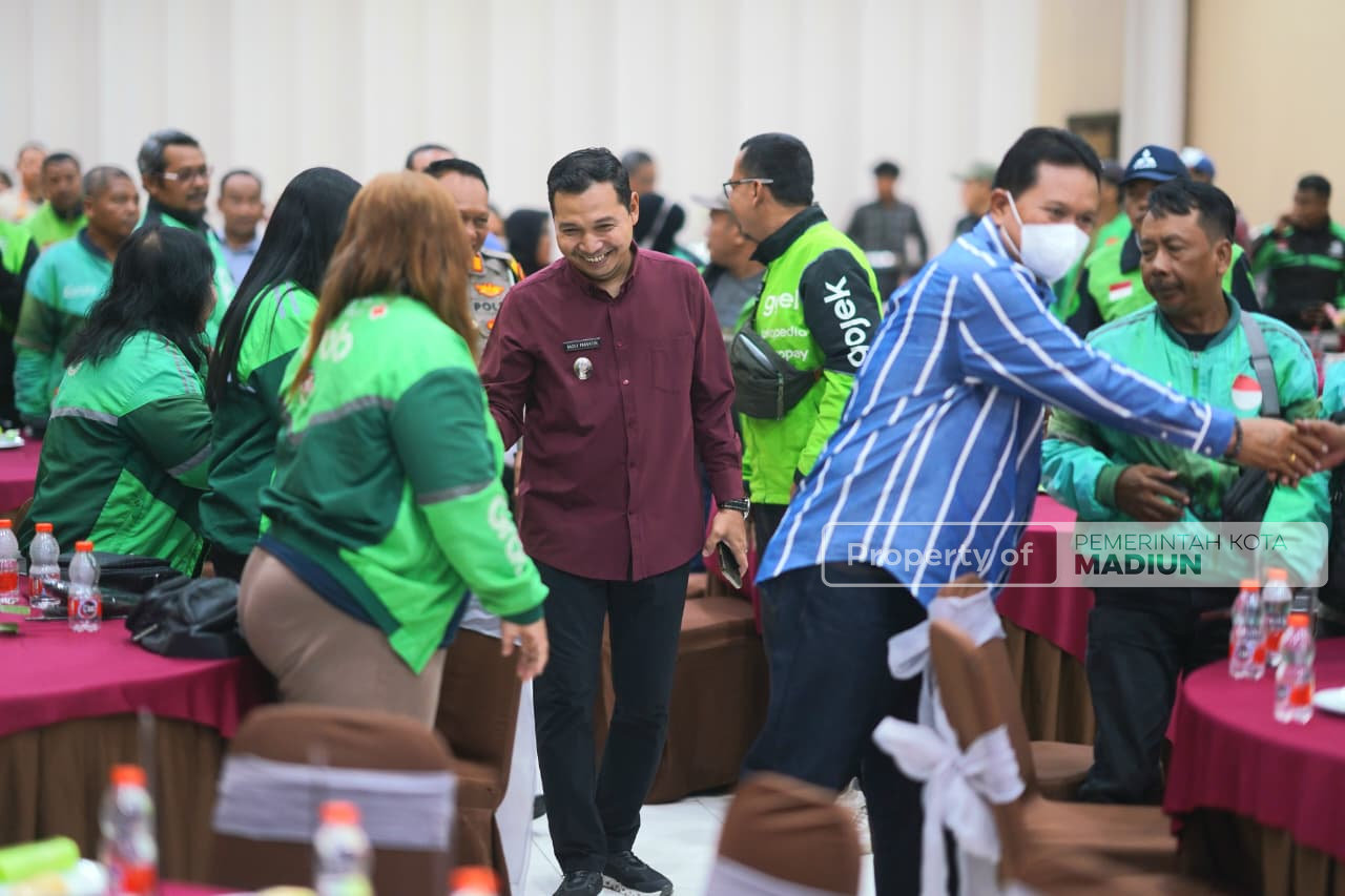 Sosialisasi Peraturan Pengawas BKC Ilegal, Wali Kota Madiun Tekankan Peran Ojek Online dalam Pemberantasan Rokok Ilegal
