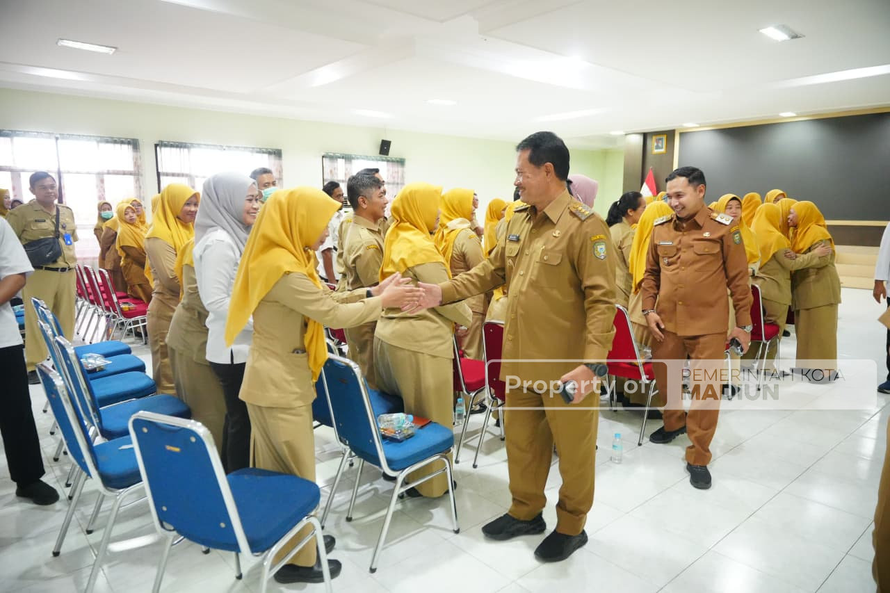 Gelar Pembinaan Pegawai RSUD, Wali Kota Maidi Tegaskan Komitmen Peningkatan Layanan Kesehatan