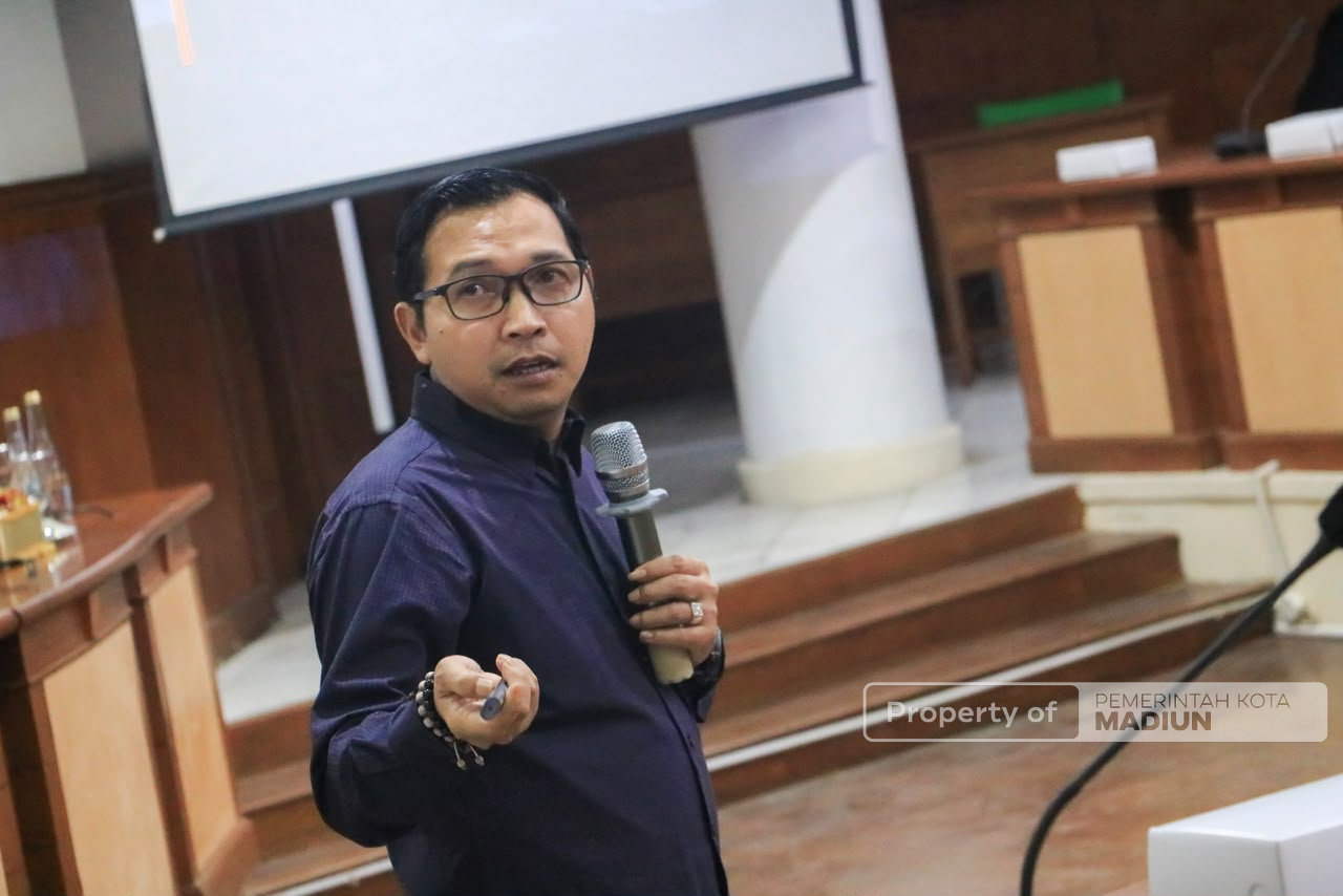 Bekali Materi Calon Paskibraka, Plt Wali Kota Harap Paskibraka Tetap Berkontribusi Usai Tugas Upacara