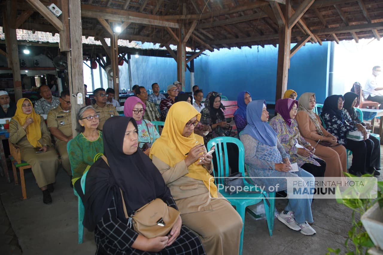 Atasi Sampah Kota, Incinerator Mulai Dikenalkan ke Warga