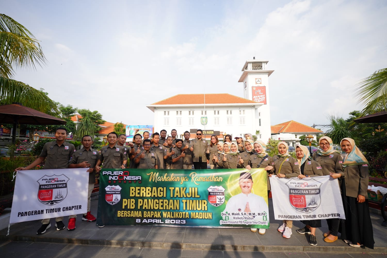 Hadiri Giat Berbagi Takjil Komunitas Pajero, Wali Kota Apresiasi Kepedulian Komunitas untuk Sesama