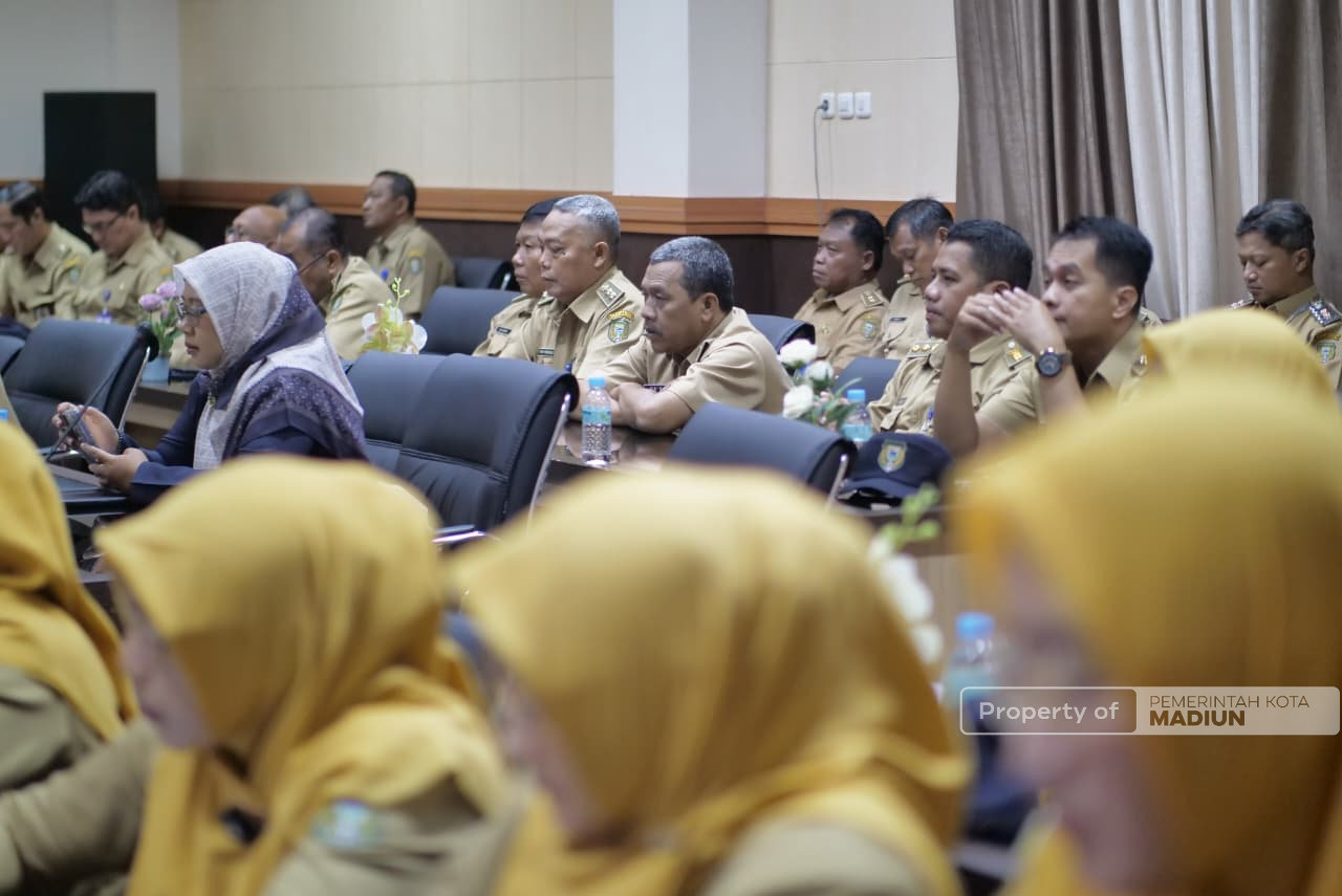 Plt Wali Kota Madiun Pacu Kinerja OPD Lewat Apel dan Rakor di Balai Kota