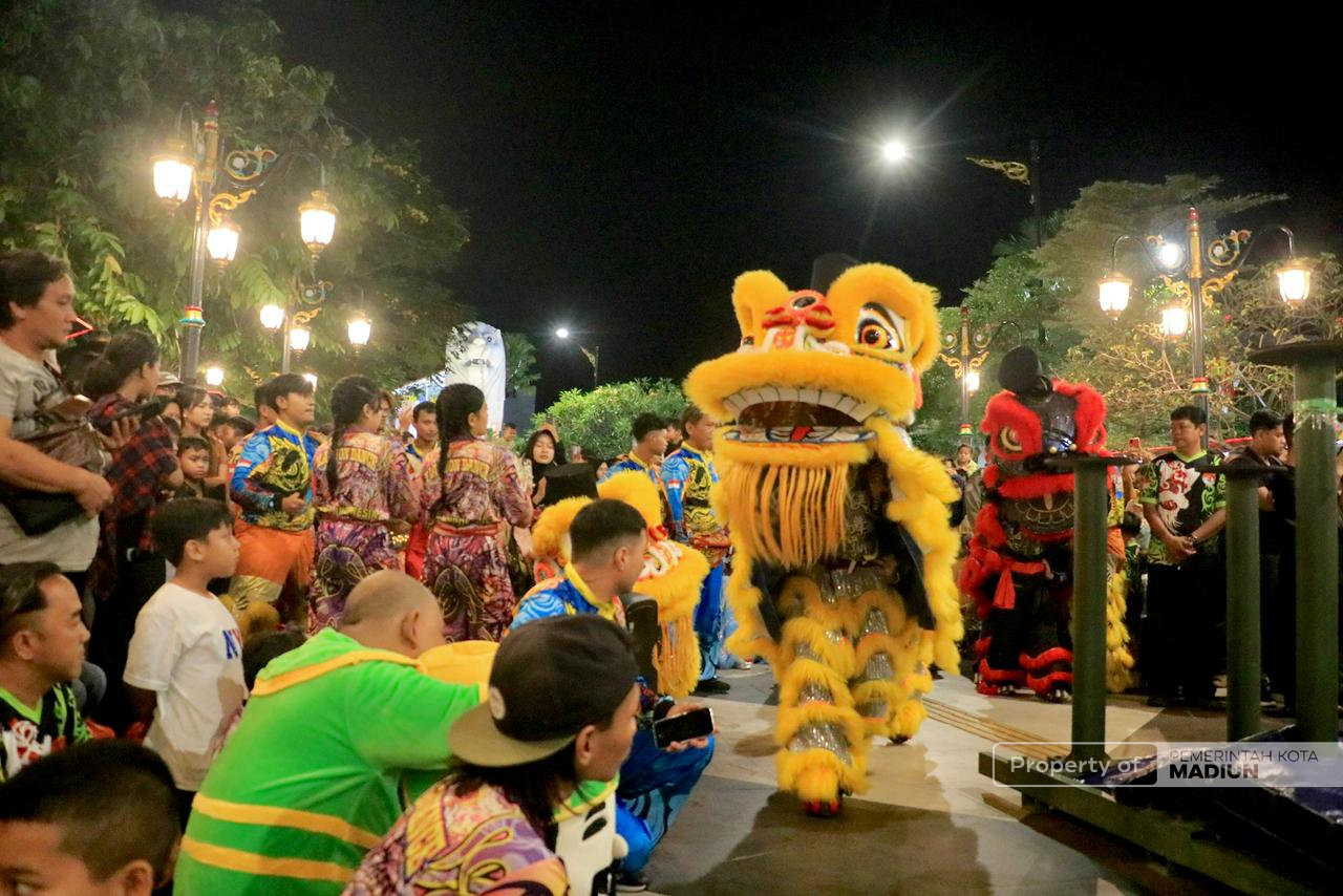 Barongsai Semarakkan Libur Lebaran, Plt Wali Kota Madiun Perkuat Toleransi dan Pariwisata Lokal