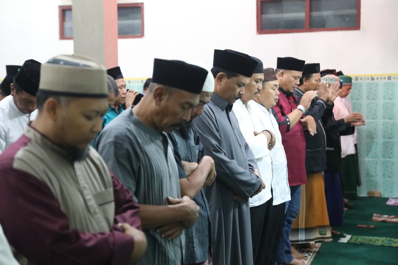 Safari Ramadan Salat Tarawih di Masjid Baiturrahman, Wali Kota Juga Resmikan Masjid Tempat Kegiatan