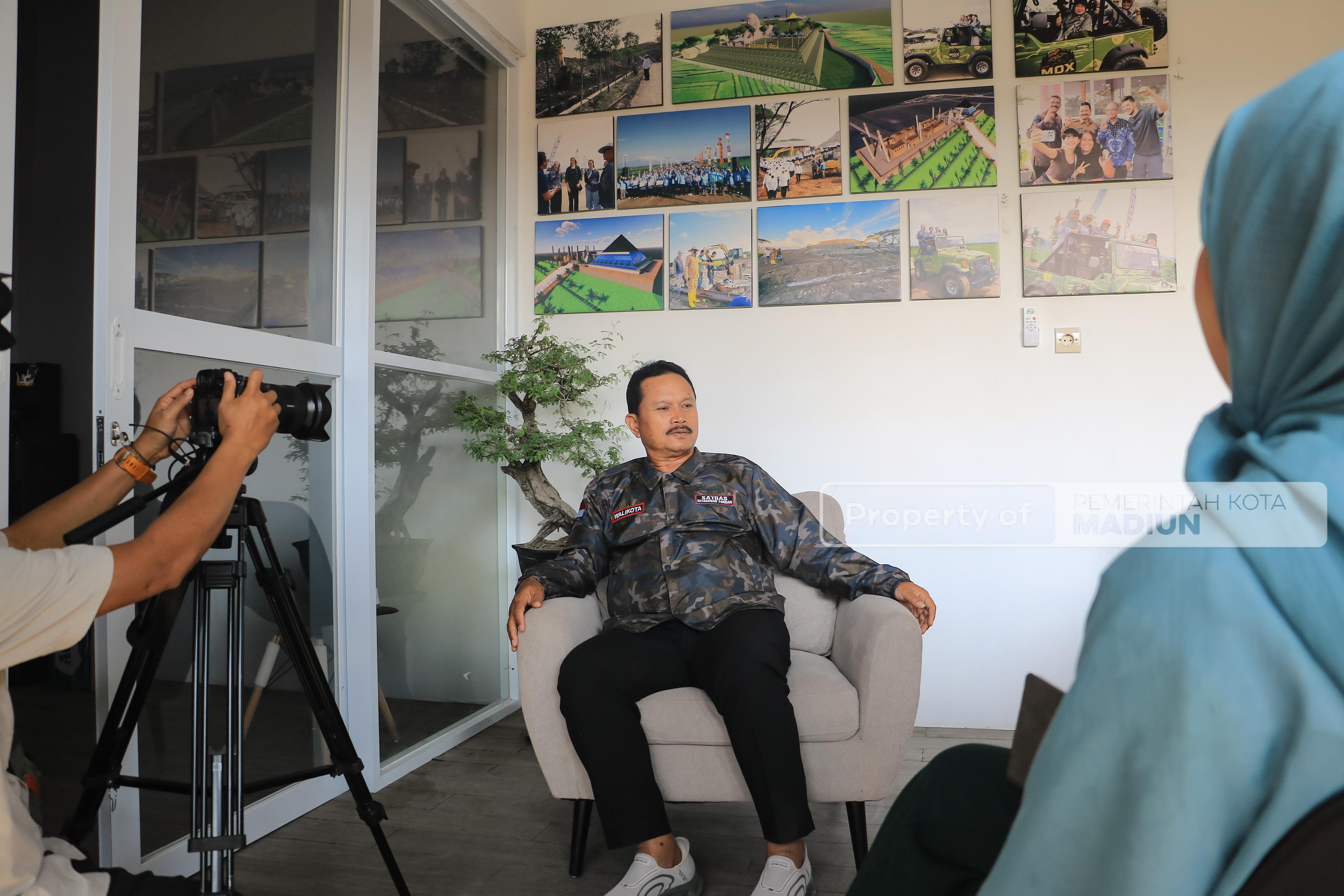 Ikuti Talkshow ANTARA, Wali Kota Madiun Beberkan Program Beasiswa bagi Narapidana