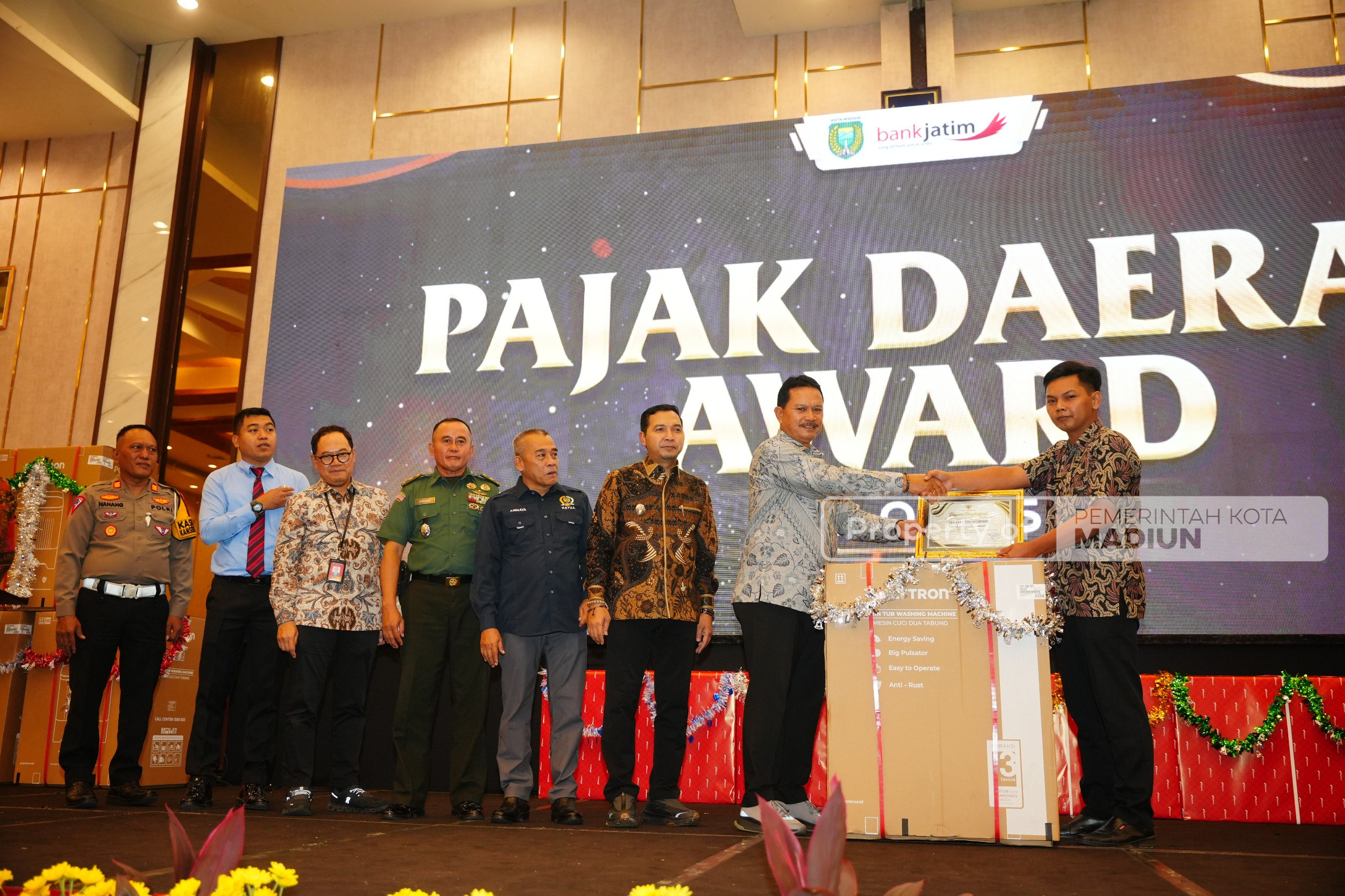 Pajak Daerah Award 2025, Ajang Apresiasi dan Launching Kado Pajak 2026
