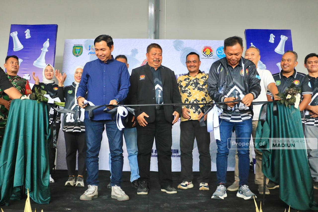 Buka Turnamen Catur dan Resmikan Pabrik Baru, Plt Wali Kota Madiun Harap Investasi dan Pembinaan Atlet Makin Berkembang