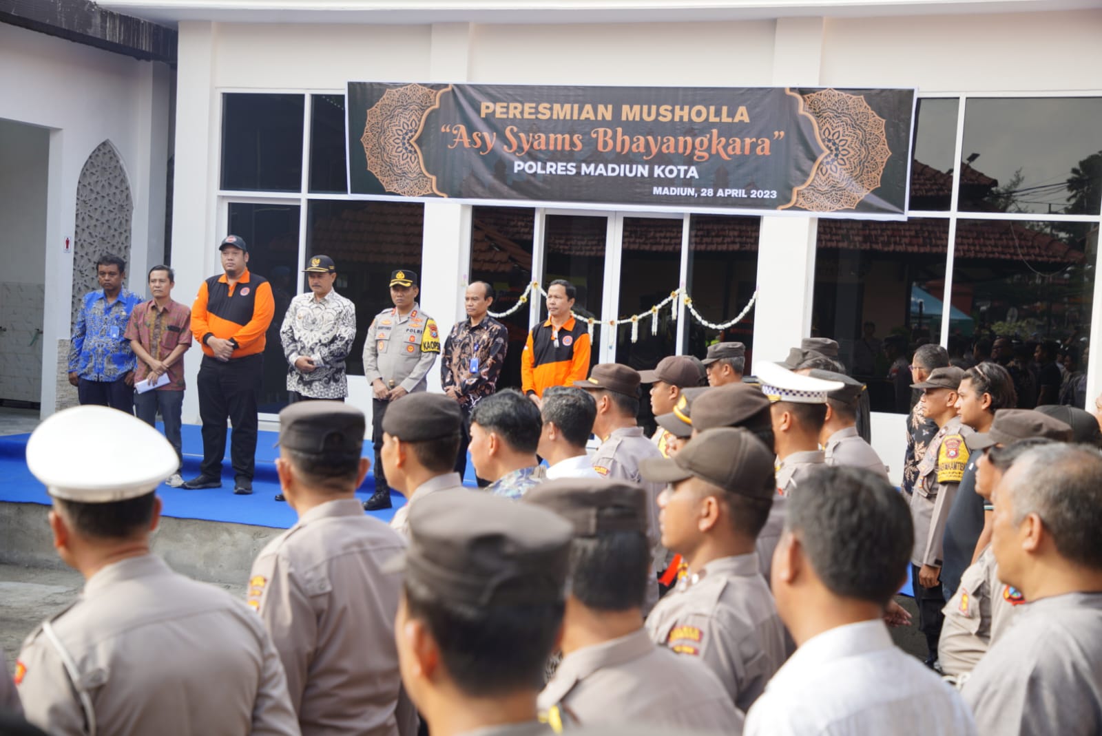 Peletakan Batu Pertama Gedung Polres Madiun Kota, Wali Kota Juga Resmikan Musala
