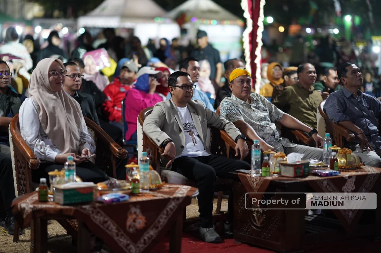 Dari Panggung Seni, Plt Wali Kota Dorong Budaya Jadi Penggerak Ekonomi Kelurahan
