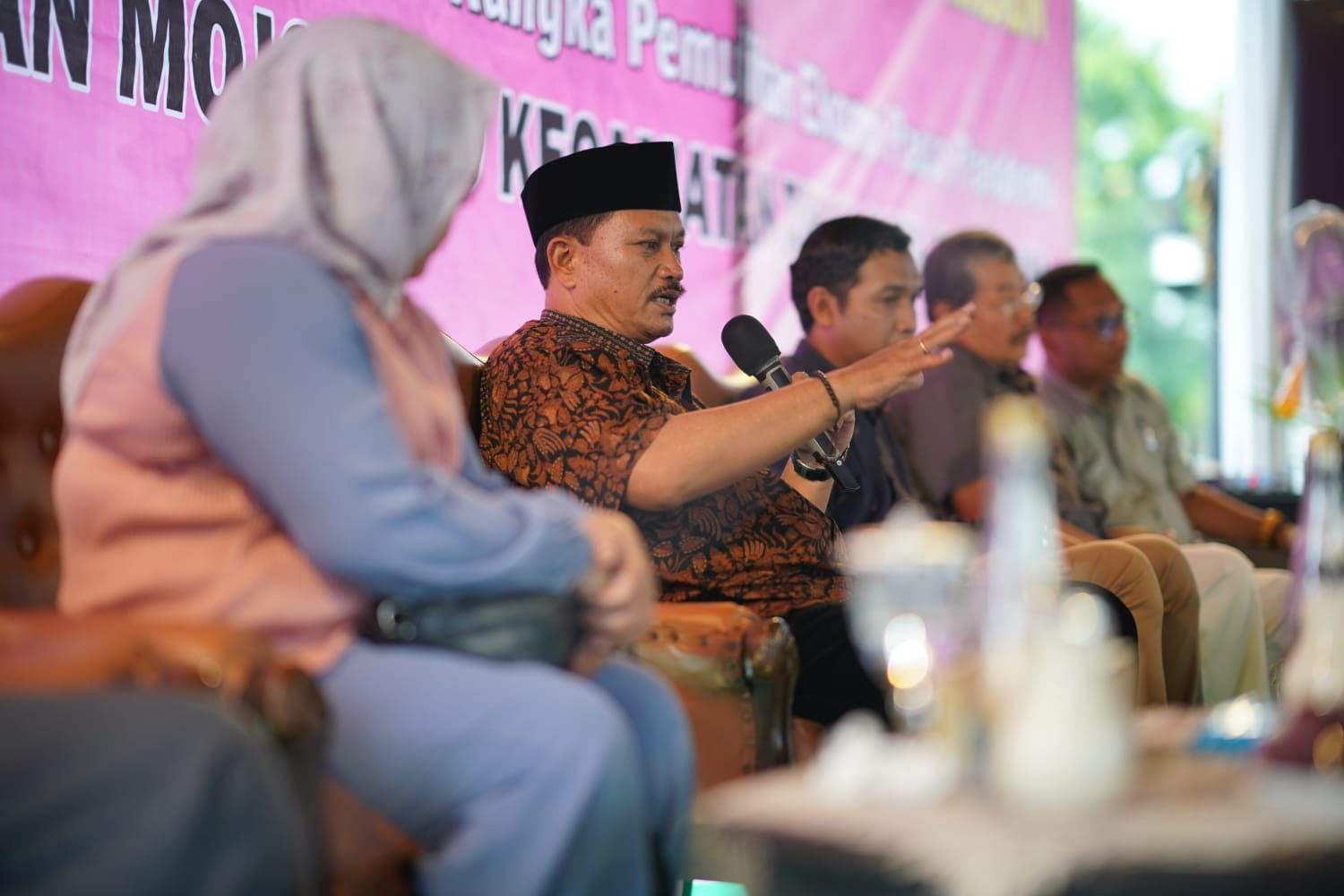 Keliling Tiga Kelurahan, Wali Kota Hadiri Pertemuan Dengan Perwakilan Organisasi Masyarakat Dan DPRD