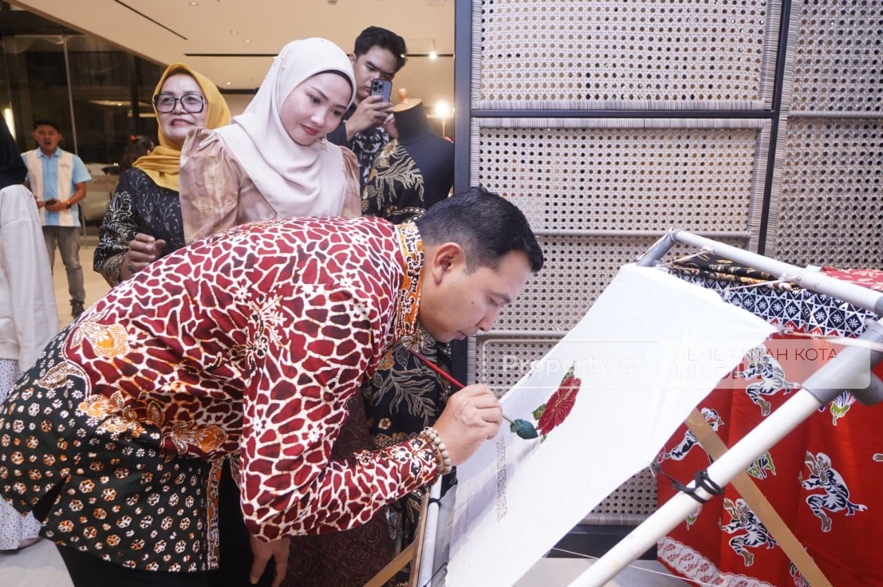 Wali Kota Maidi Hadiri Fashion Show, Apresiasi Desainer dan UMKM Lokal