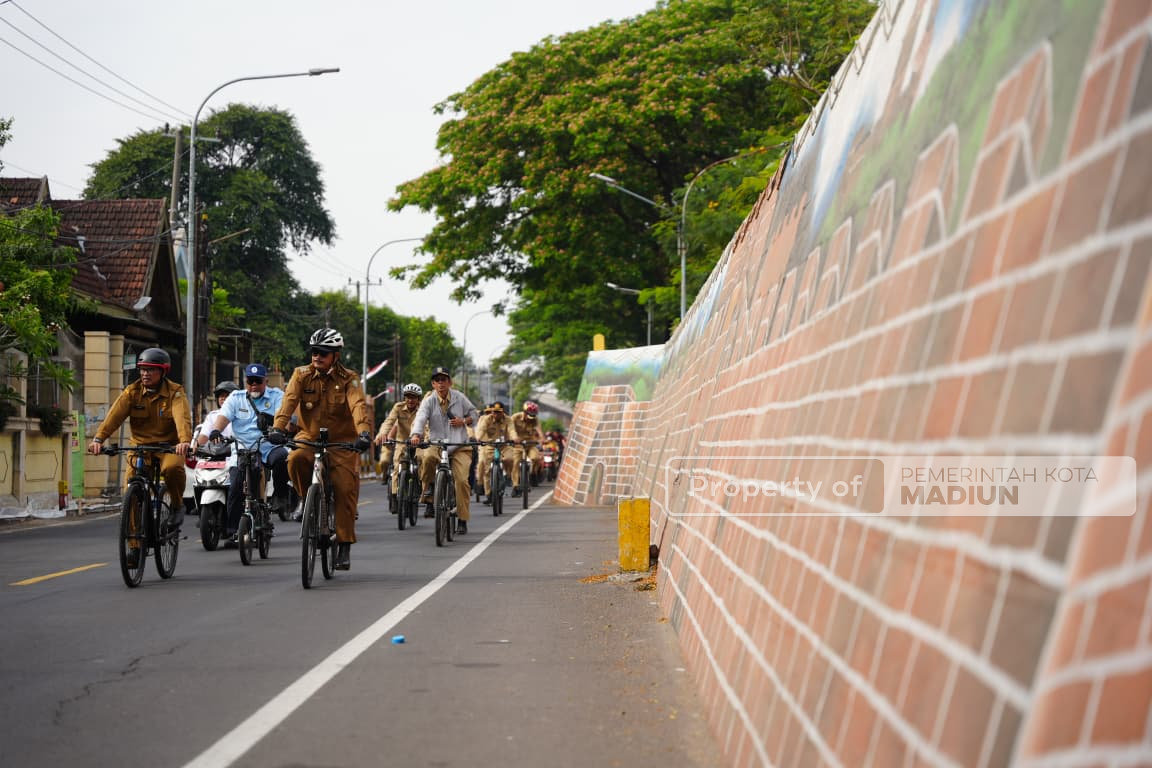Cek Fasum dan Proyek, Wali Kota Madiun Pastikan Semua On The Track