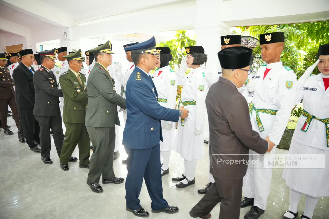 62 Paskibraka Kota Madiun Resmi Dikukuhkan, Plt Wali Kota Tekankan Tugas Mengawal Perjuangan Bangsa
