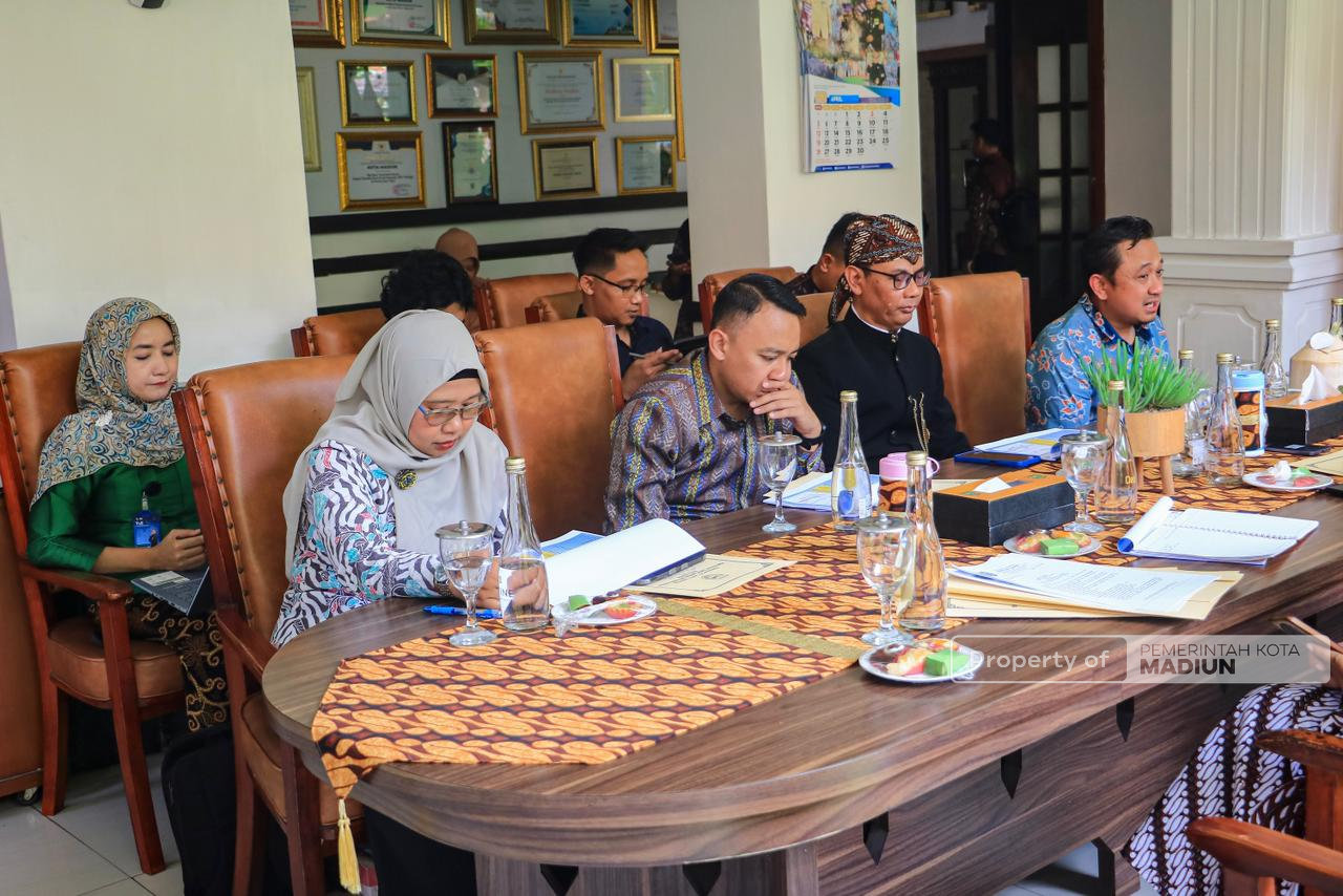 Evaluasi Kinerja BPR, Plt Wali Kota Dorong Penguatan Modal serta Optimalkan Target 2026