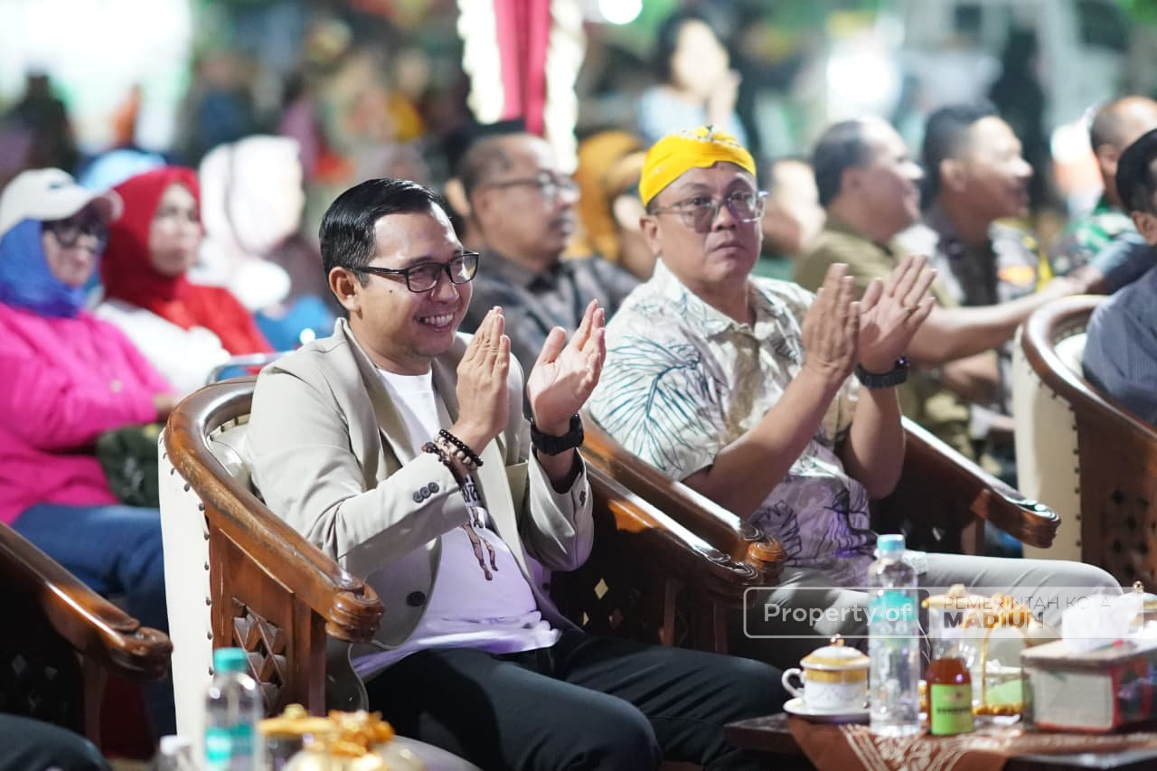 Dari Panggung Seni, Plt Wali Kota Dorong Budaya Jadi Penggerak Ekonomi Kelurahan