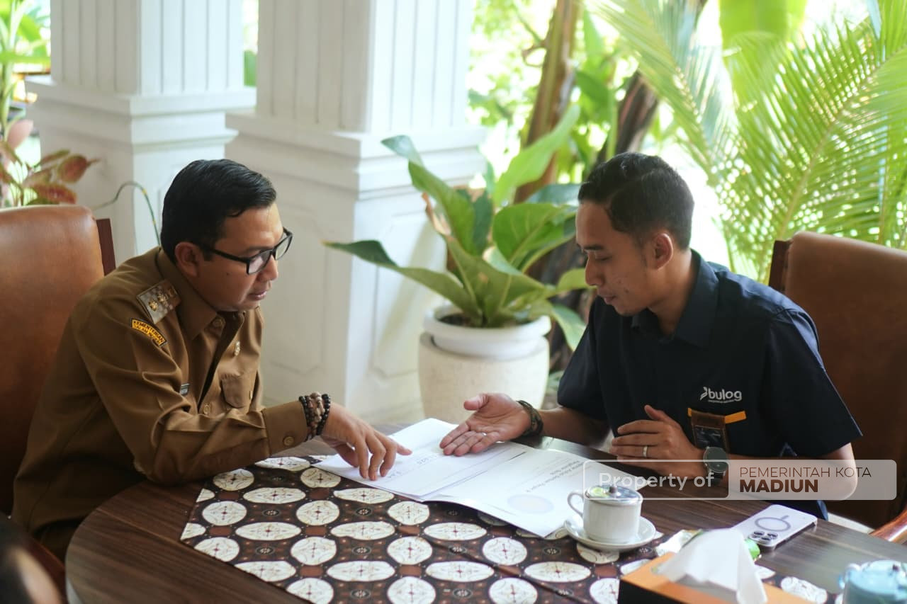 Plt Wali Kota Terima Audiensi Bulog, Bahas Penyaluran Bantuan Pangan