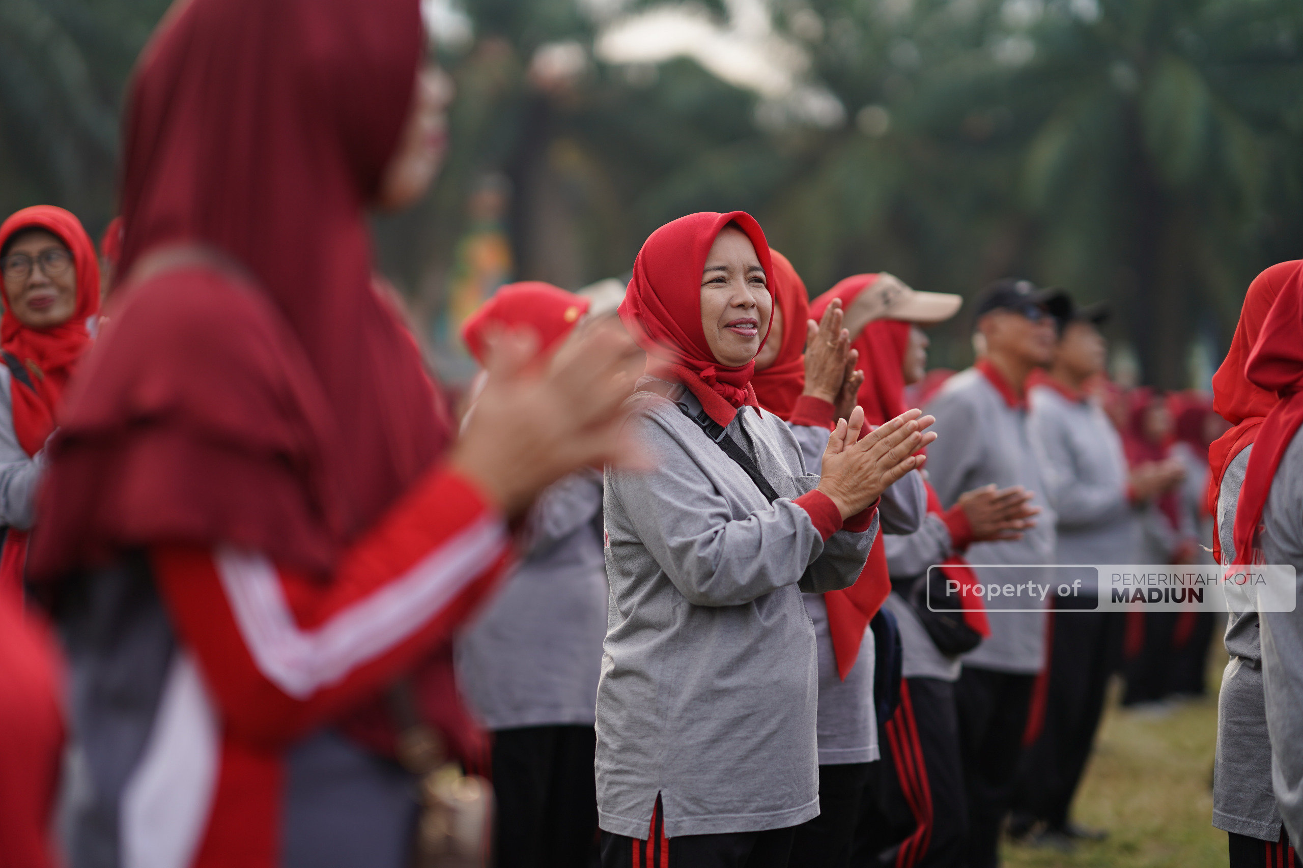Plt Wali Kota Madiun Wujudkan Lansia Tangguh dan Tumbuh melalui Senam Bersama di Alun-Alun