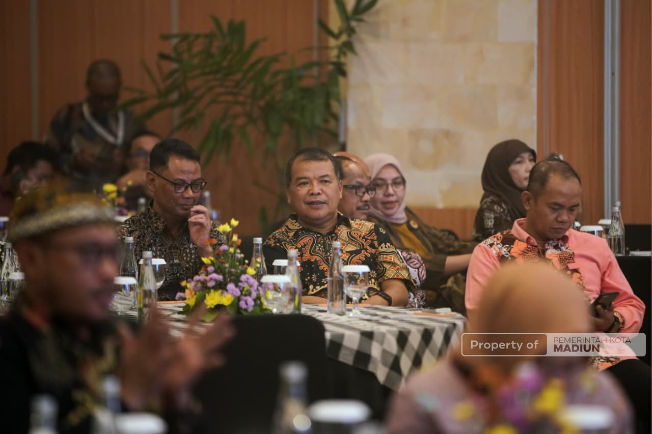 Bahas Isu Strategis Daerah di Raker Komwil IV APEKSI Ke-21, Plt Wali Kota Madiun Dorong Penguatan Sinergi Pusat dan Daerah
