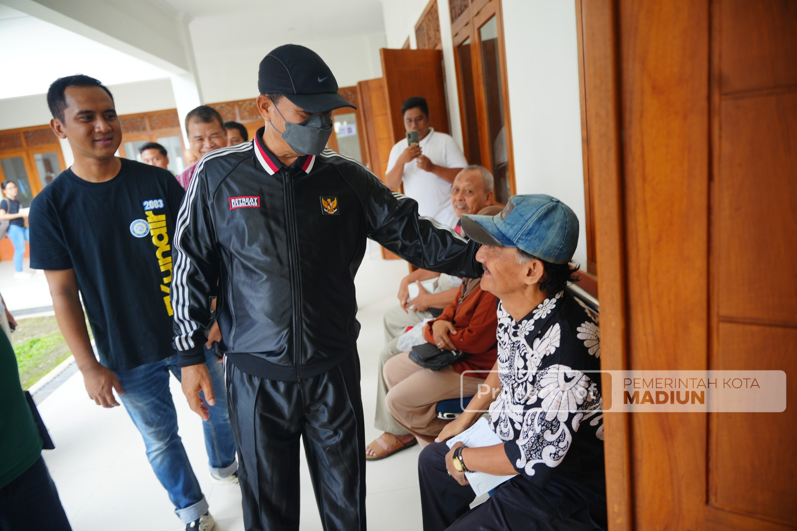 Tim FK Unair Gelar Pengabdian di Pondok Lansia Madiun, Wali Kota Harap Usia Harapan Hidup Capai 80 Tahun