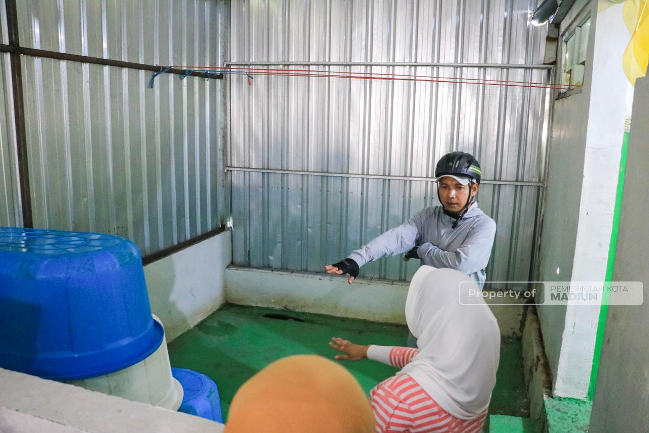 Tinjau RPH hingga SPPG dengan Gowes, Plt Wali Kota Soroti IPAL yang Belum Sesuai Standar