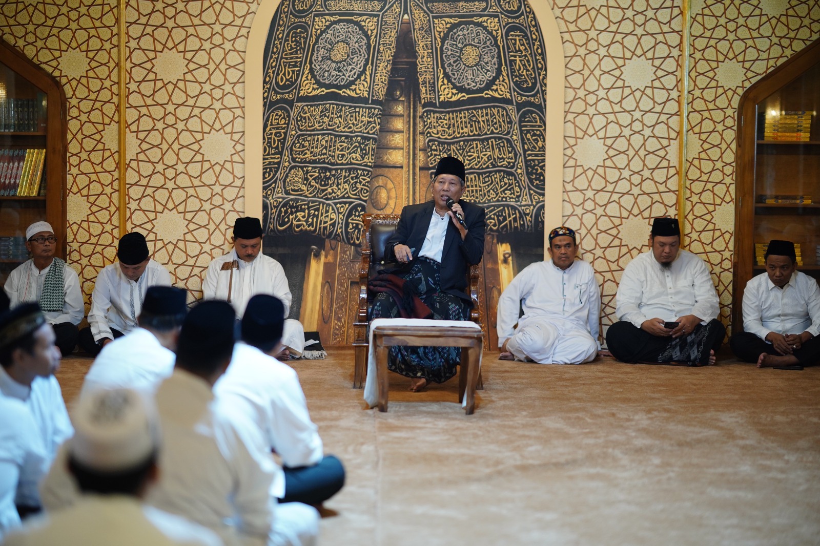 Peringati Nuzulul Quran, Wali Kota Juga Salurkan Bantuan Pangan
