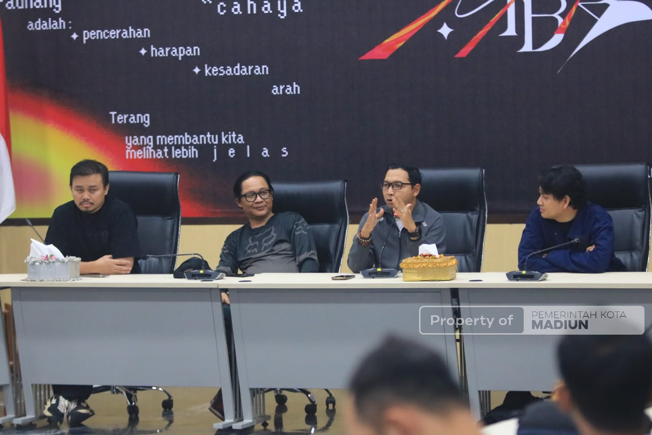 Gelar Press Conference Padhang Mbranang 2026, Plt Wali Kota Perkuat Ekosistem Ekonomi Kreatif Digital