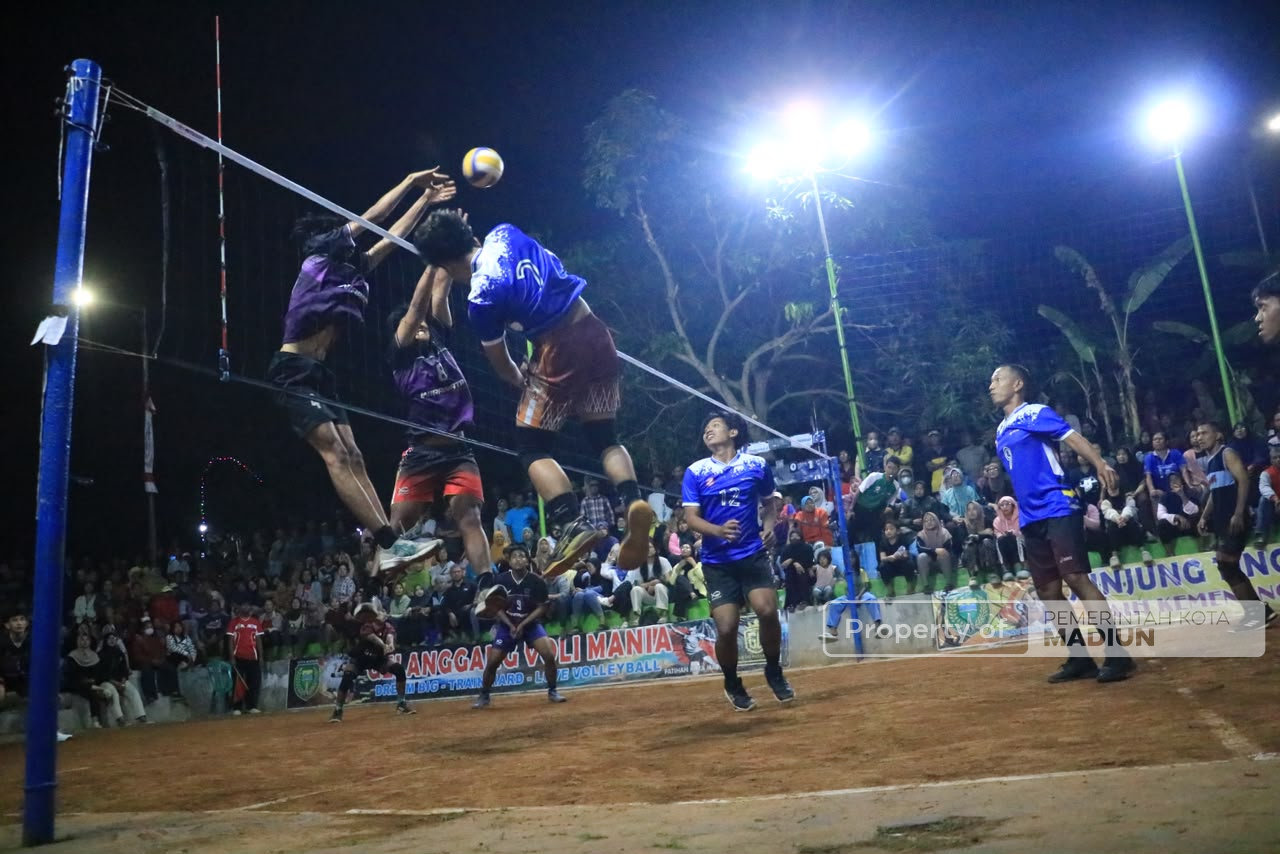 Turut Semarakkan HUT Kemerdekaan, Kecamatan Manguharjo Hadirkan Turnamen Bola Voli Antar Kelurahan