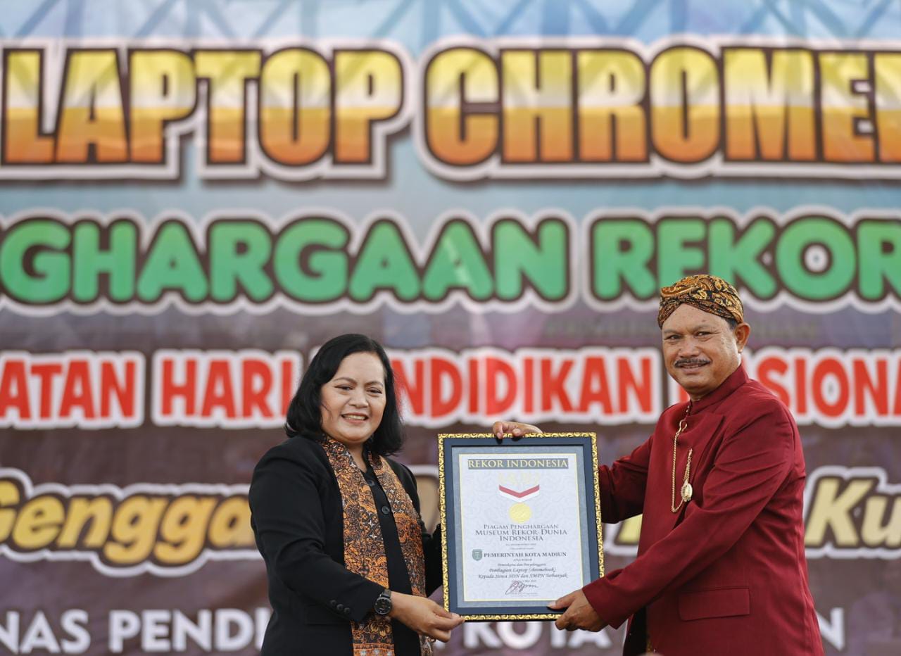 Peringatan Hardiknas, Wali Kota: Kita Siapkan Generasi Emas 2045 Melalui Program Laptop