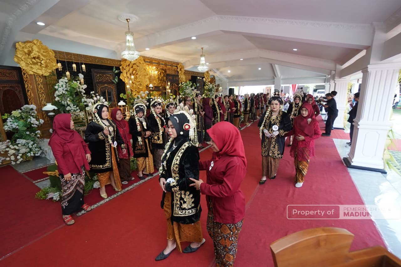 Lestarikan Warisan Budaya, Pemkot Madiun Hadirkan Prosesi Akad Nikah dan Lomba Tata Rias Pengantin Adat dalam Rangka HUT ke-108