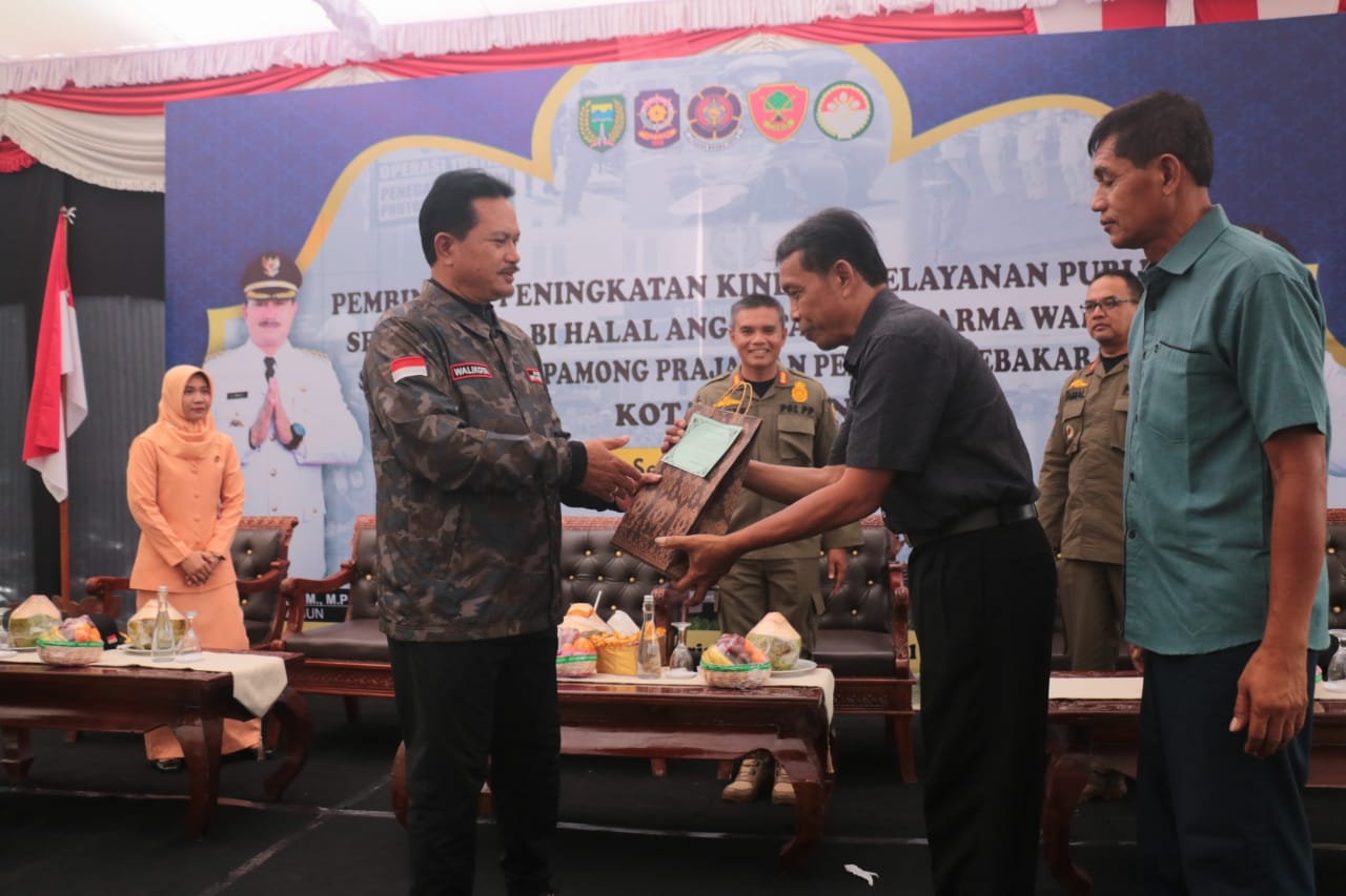 Gelar Pembinaan Peningkatan Kinerja Pelayanan Publik, Wali Kota Harap Satpol PP dan Damkar Optimal Berikan Pelayanan