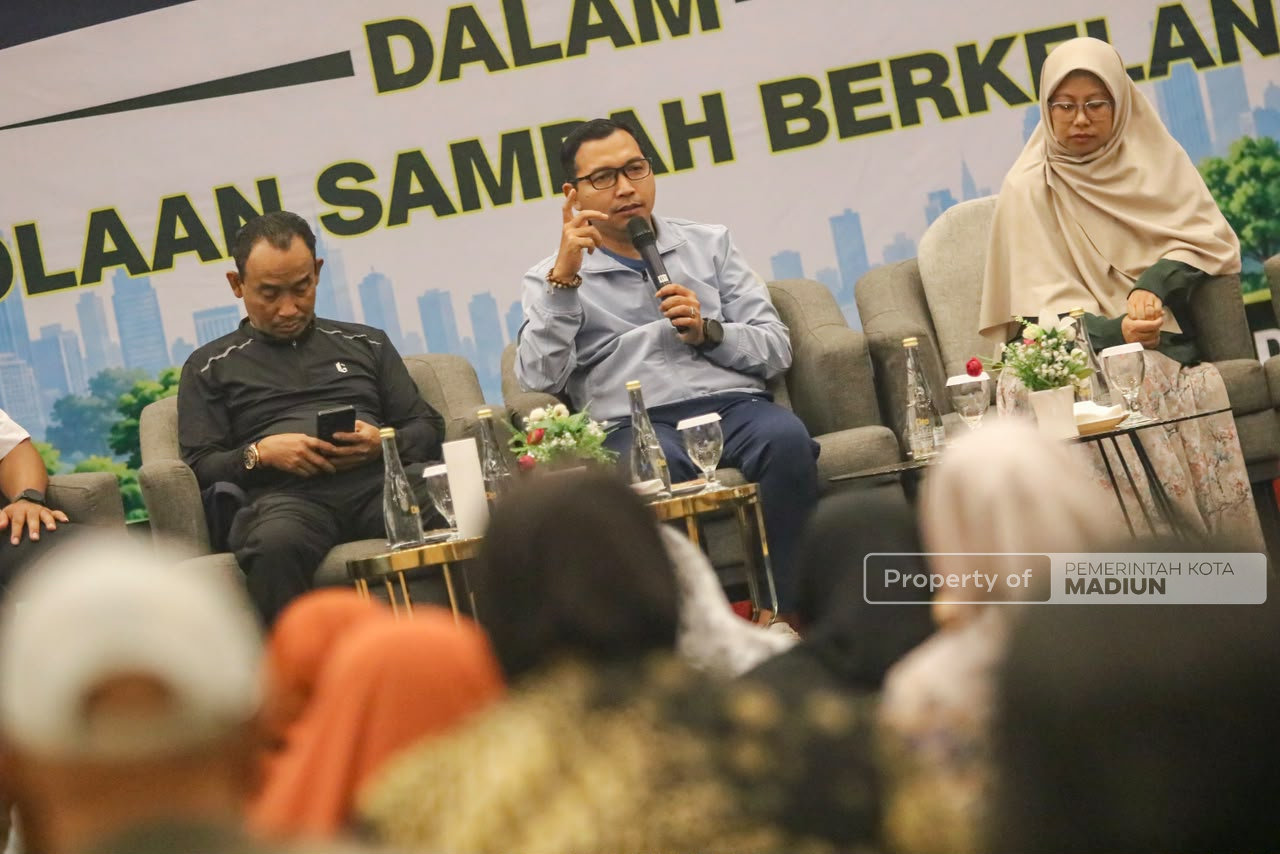 Buka Pelatihan Pendekar Hijau, Plt Wali Kota Siapkan Relawan Kawal Gerakan Pilah Sampah dari Rumah