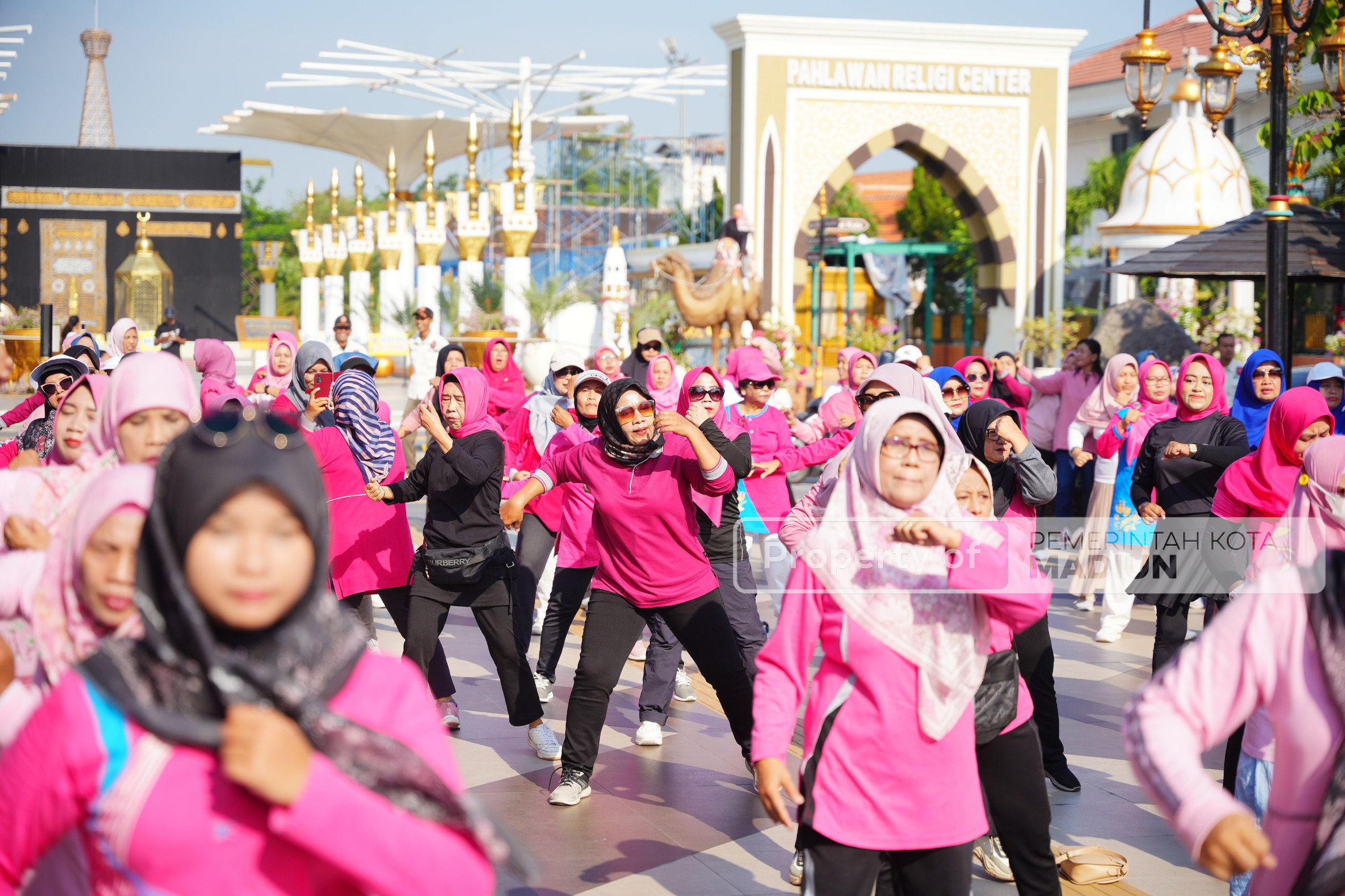 Ikuti Senam Bersama, Wali Kota Maidi Harap Masyarakat Madiun Kian Gemar Hidup Sehat