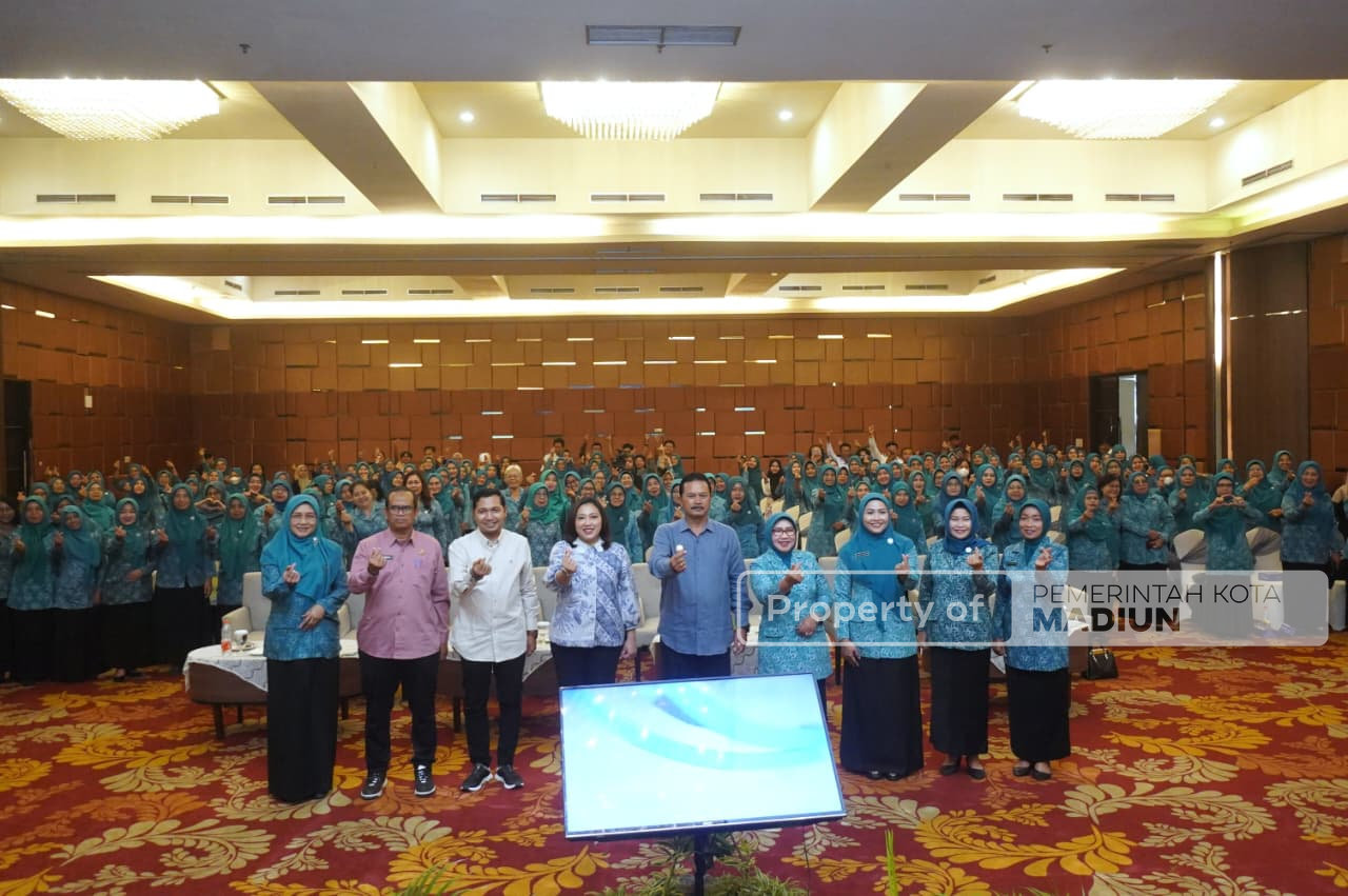 Penutupan Program CEMARA dan Beri Edukasi SEHATI, Wali Kota Tekankan Pentingnya Literasi Keuangan