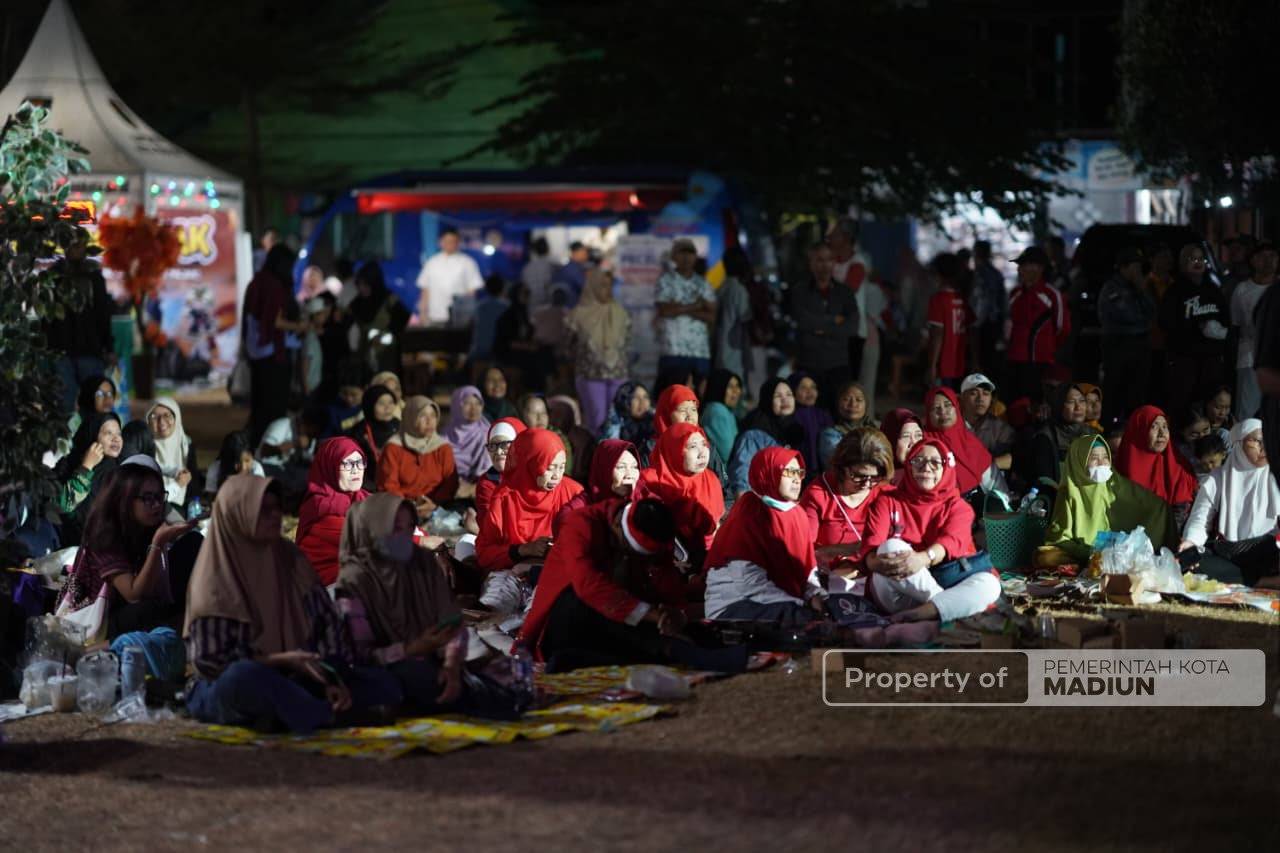 Dari Panggung Seni, Plt Wali Kota Dorong Budaya Jadi Penggerak Ekonomi Kelurahan
