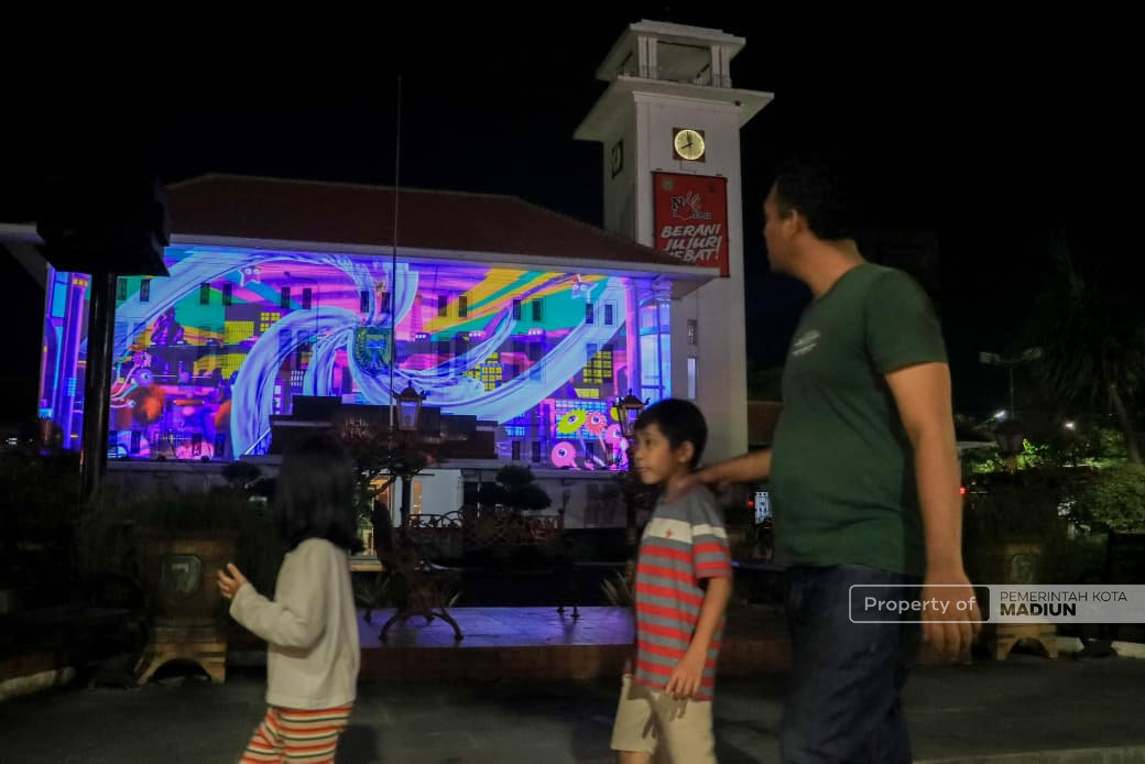 Video Mapping Kembali Hiasi Balai Kota Madiun, Percantik Kawasan Pusat Kota