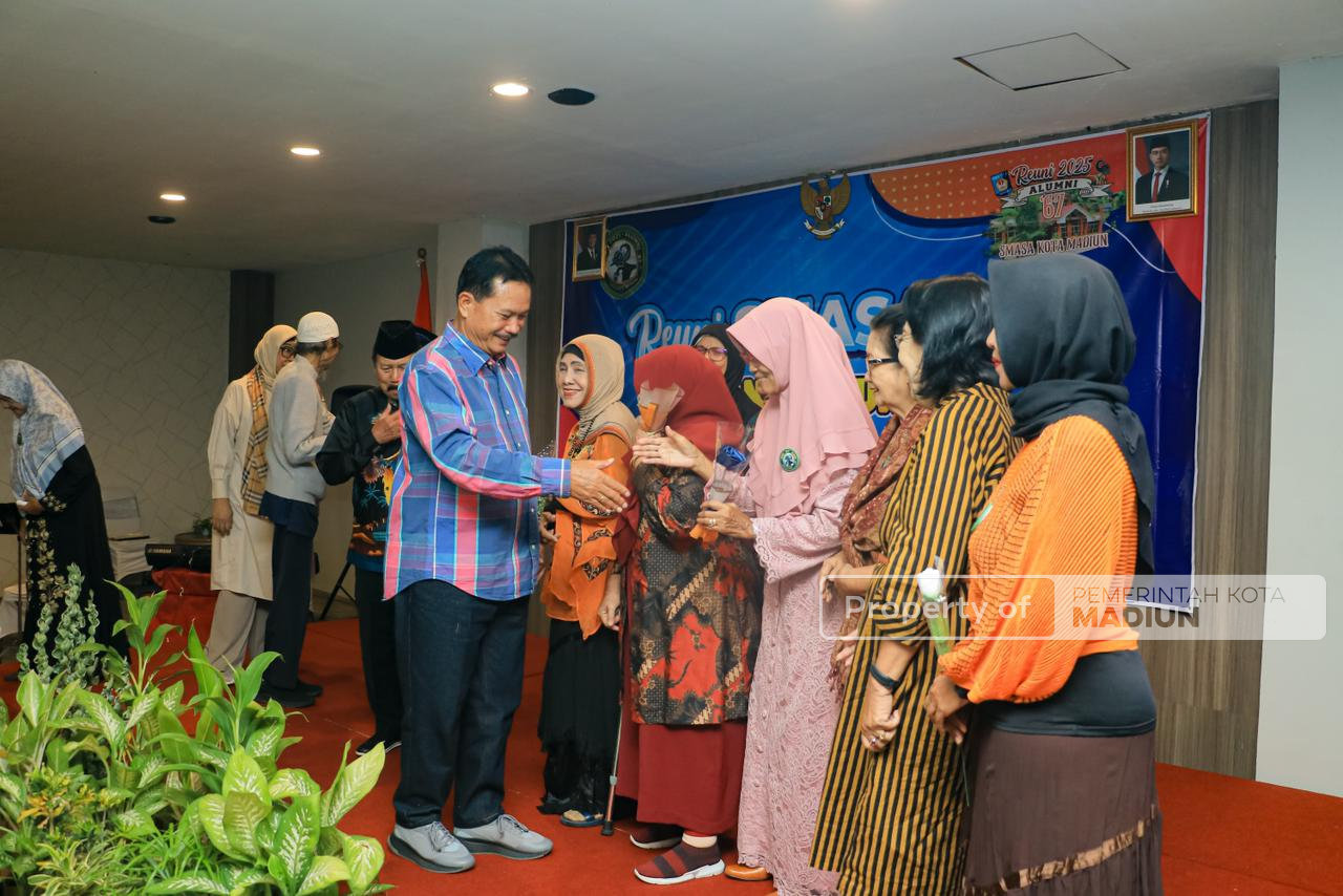 Hadiri Reuni SMASA ’67, Wali Kota Maidi Paparkan Kemajuan Pembangunan Kota Madiun