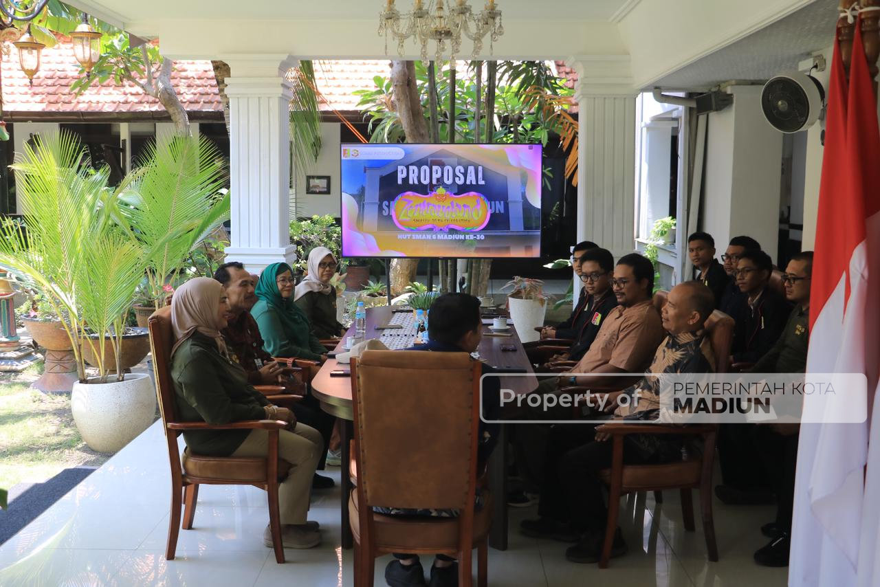 Terima Audiensi SMAN 6 Madiun, Wawali Beri Apresiasi Event Smasix Laskara Running