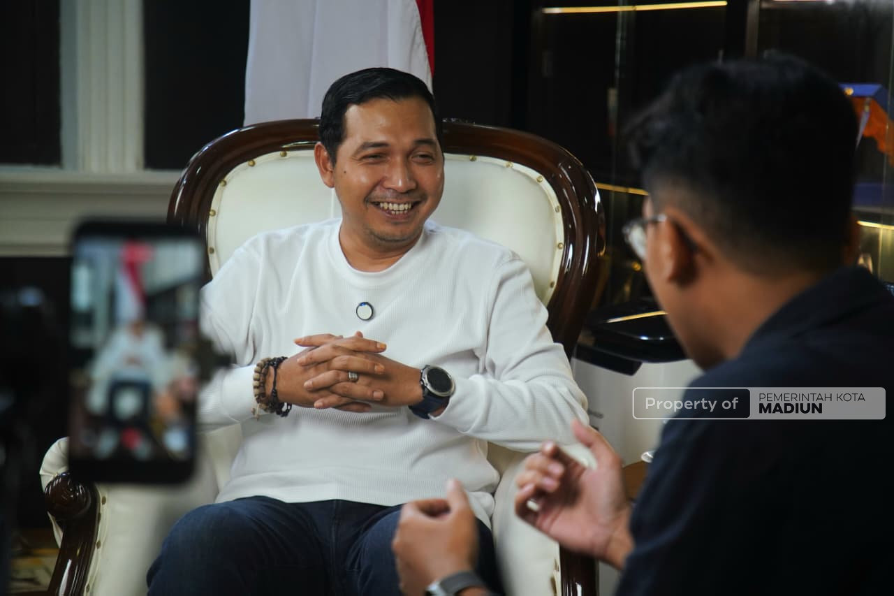 Podcast Perdana dengan New Media, Plt Wali Kota Bahas Hari Jadi hingga Tanggapi Berbagai Isu di Dunia Maya