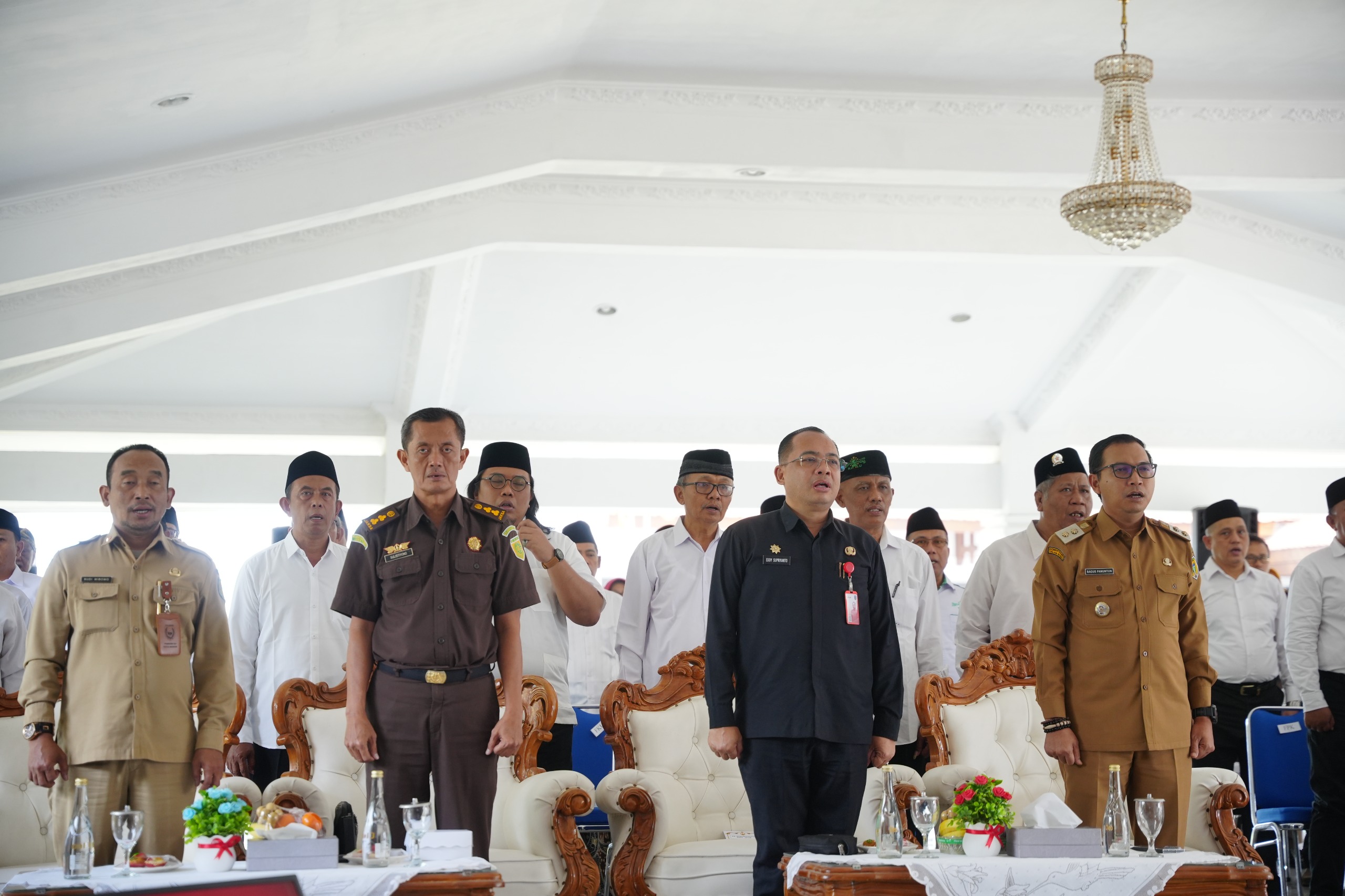Plt Wali Kota Resmi Kukuhkan Pengurus FKUB dan FPK, Perkuat Toleransi dan Kepedulian Sosial