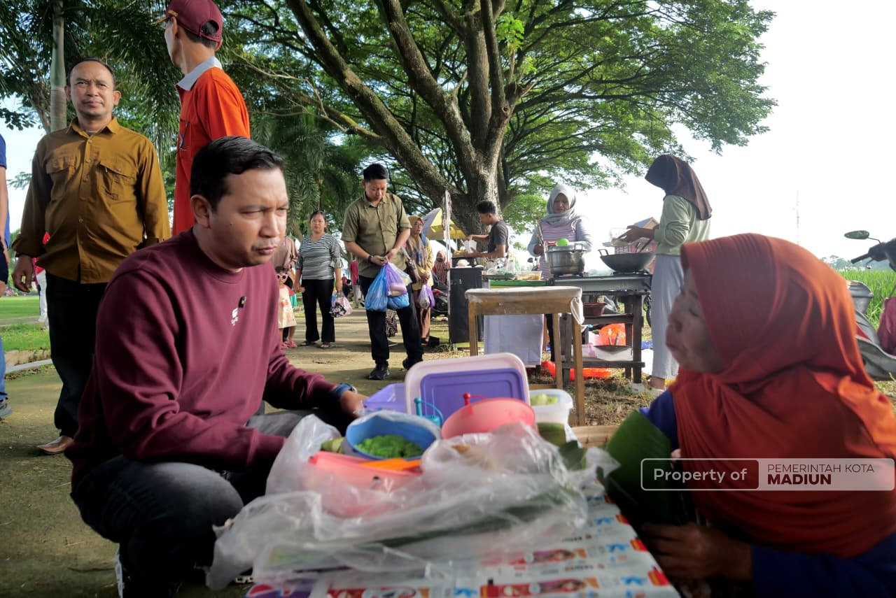 Tambah Magnet Wisata dan Ekonomi, Pasar Setu Kampir Resmi Beroperasi di Kanigoro