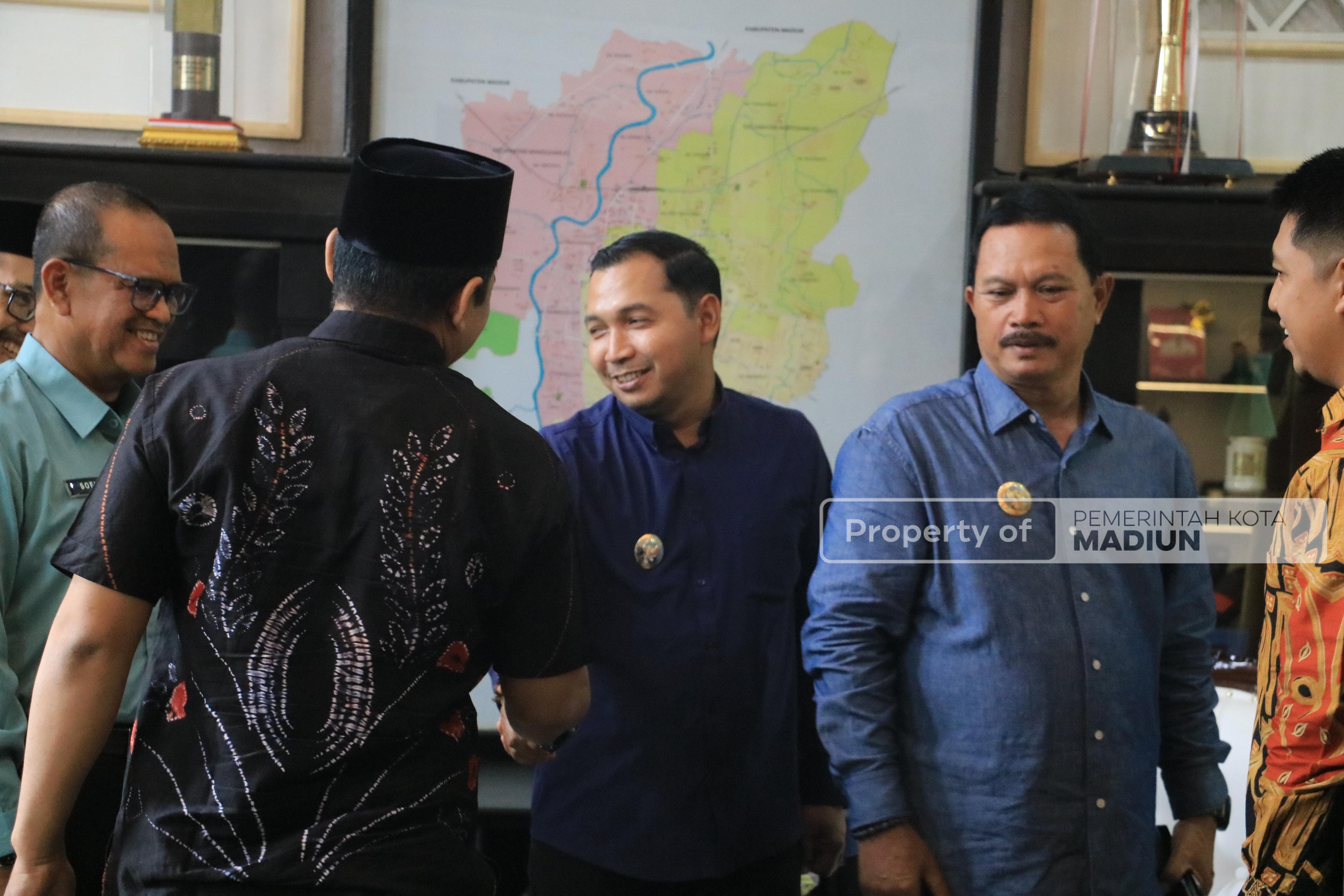 Terima Audiensi Pengurus Baru DPD PKS, Wali Kota Dorong Komitmen dan Karya Nyata untuk Warga