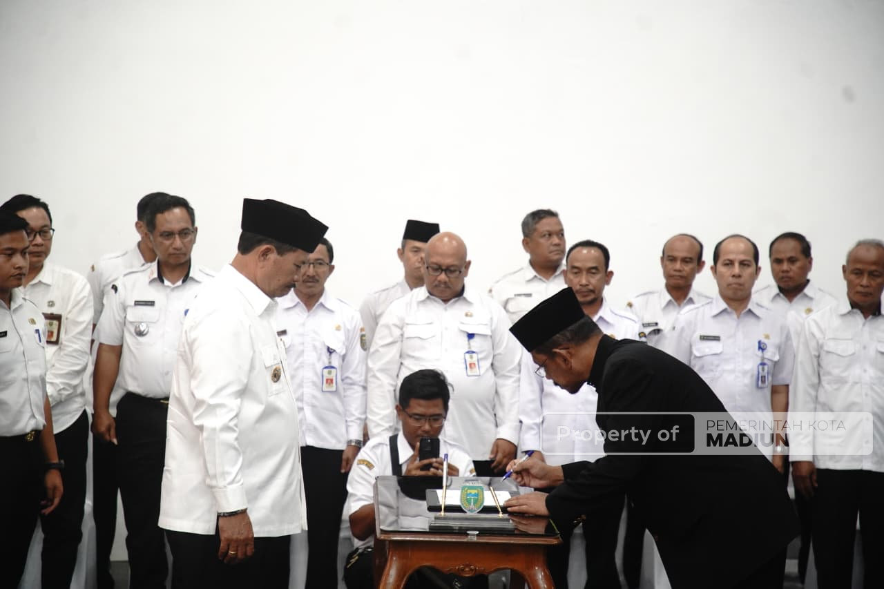 Tutup Tahun 2025, Wali Kota Madiun Lantik 59 Pejabat untuk Perkuat Akselerasi Kinerja