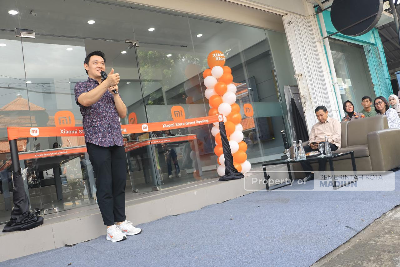 Dukung Inovasi dan Teknologi, Wakil Wali Kota Resmikan Xiaomi Store Kota Madiun